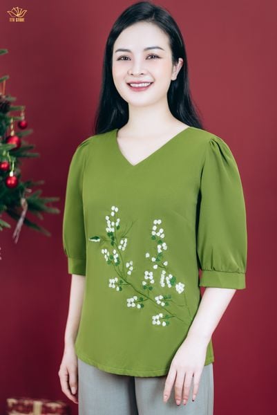 Áo - Cổ tim thêu hoa tay lỡ - CT - Xanh lá - TTV1806