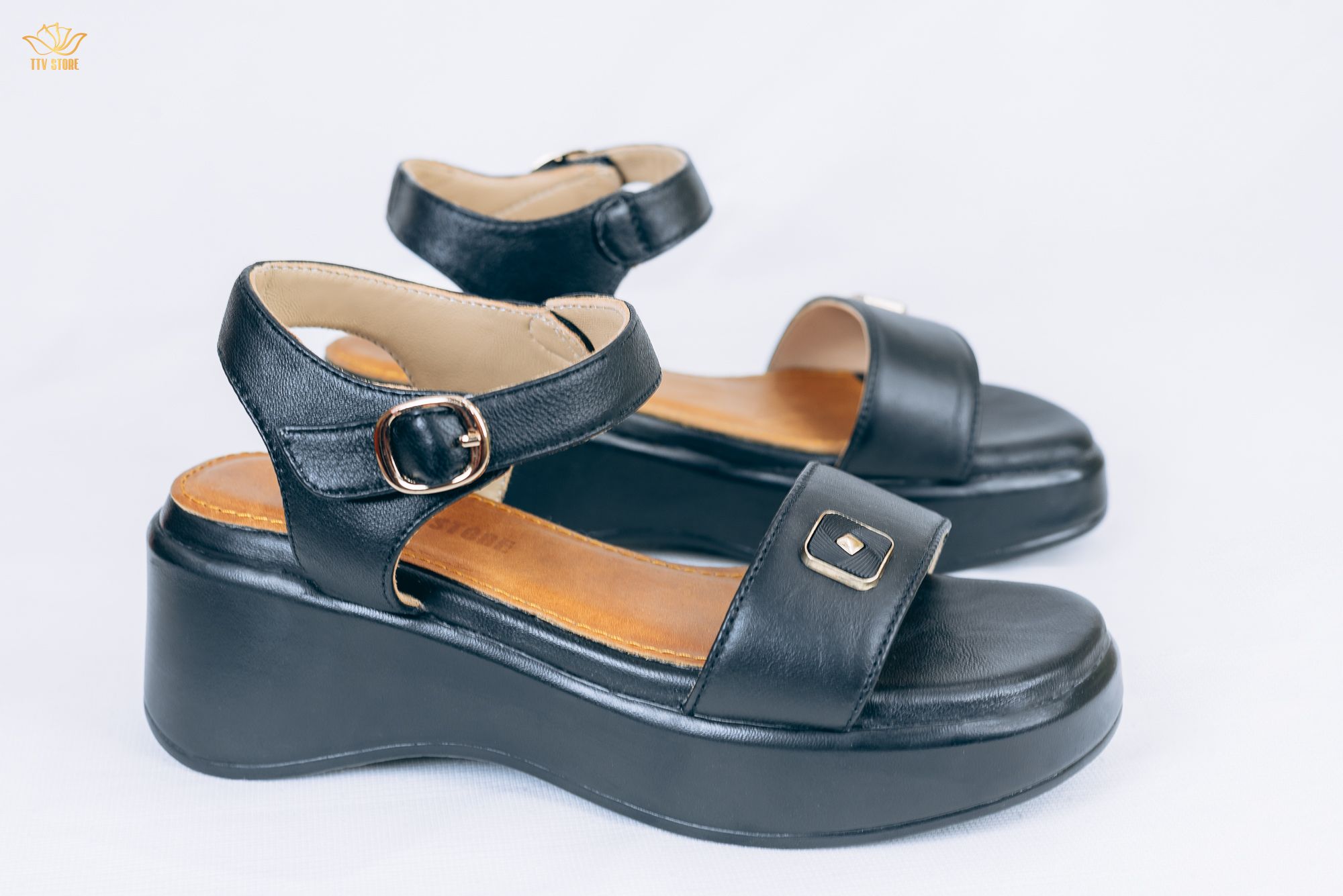 D16 - Giày Sandal xuồng - Đen