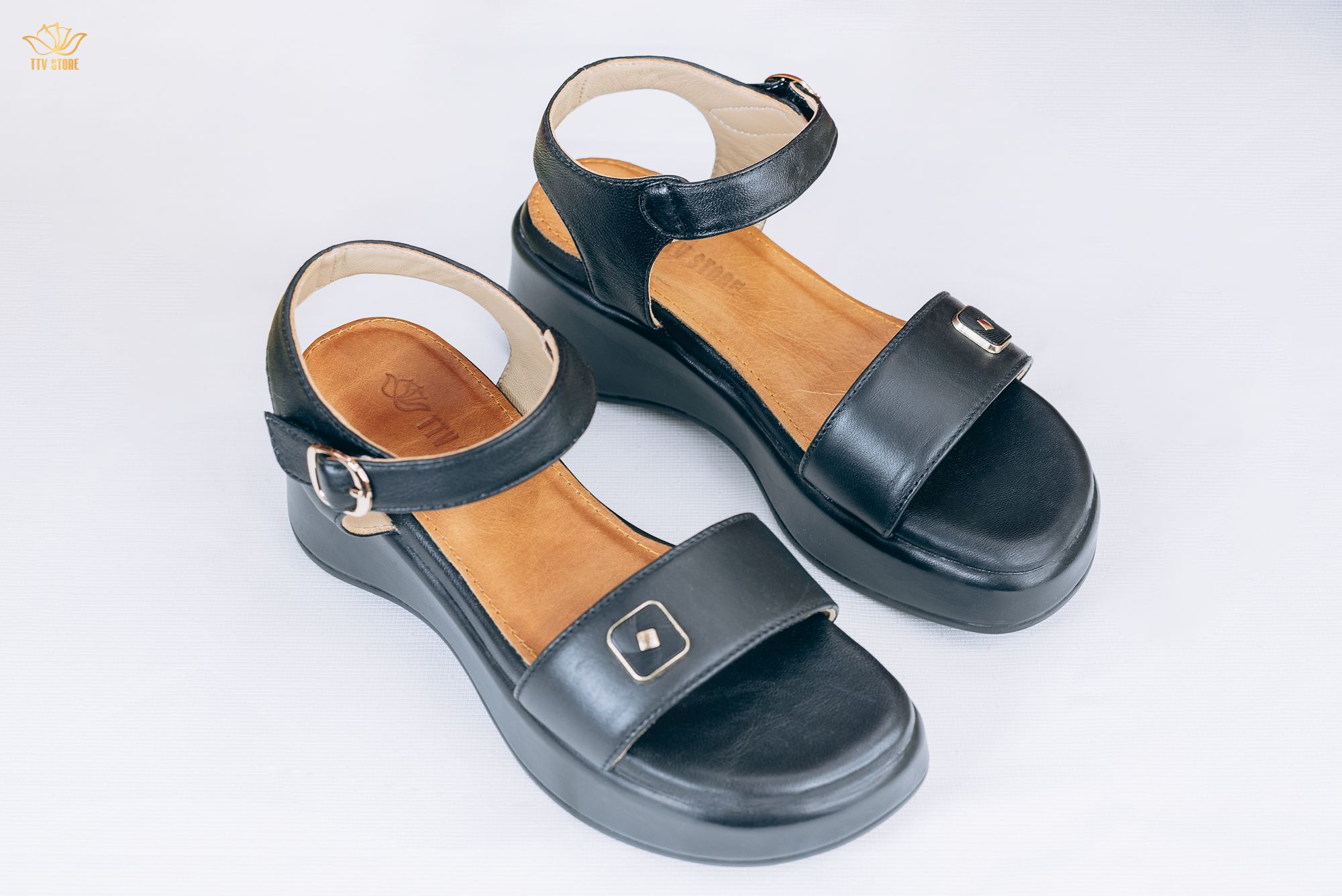 D16 - Giày Sandal xuồng - Đen
