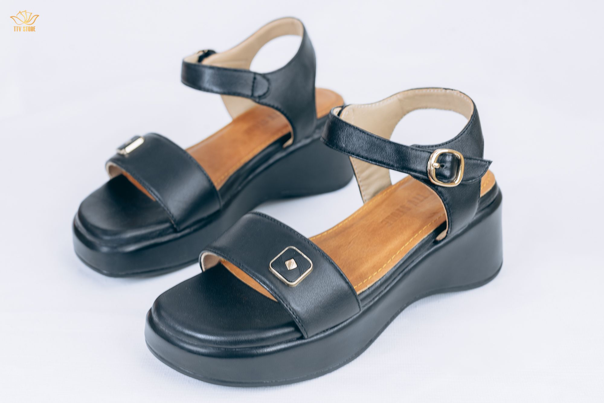 D16 - Giày Sandal xuồng - Đen