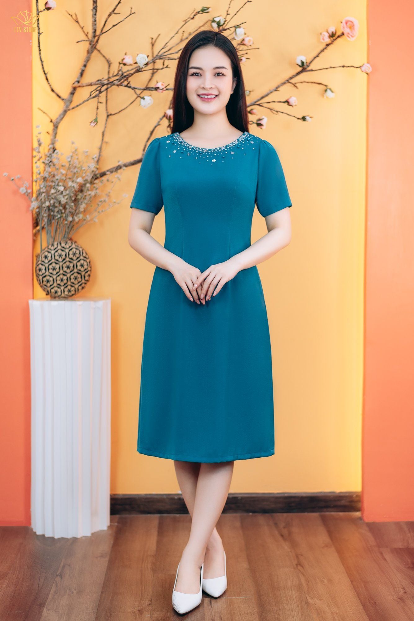 Đầm suông - Cổ tròn đính cườm ngọc tay ngắn - CD - Xanh - TTV1813