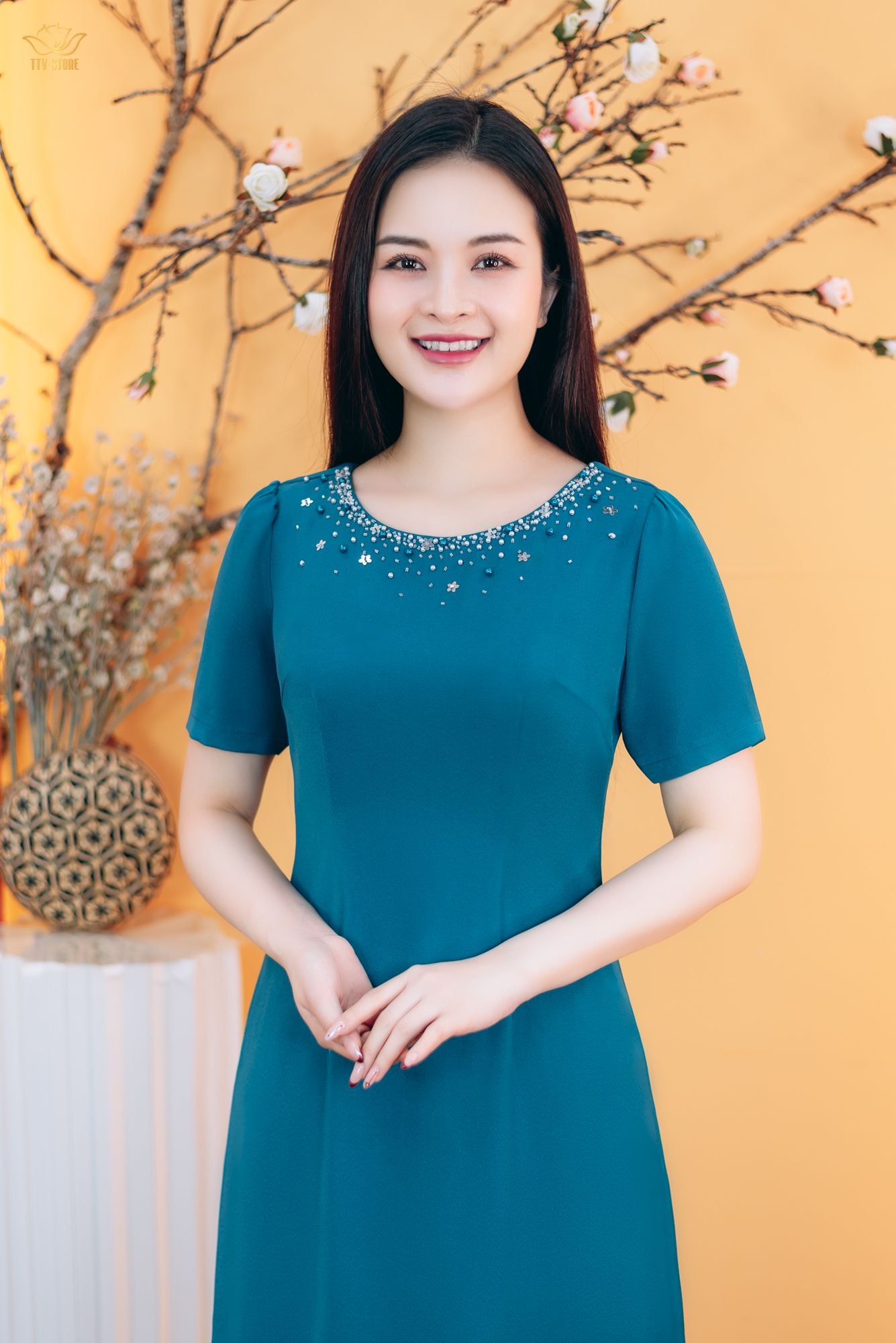 Đầm suông - Cổ tròn đính cườm ngọc tay ngắn - CD - Xanh - TTV1813