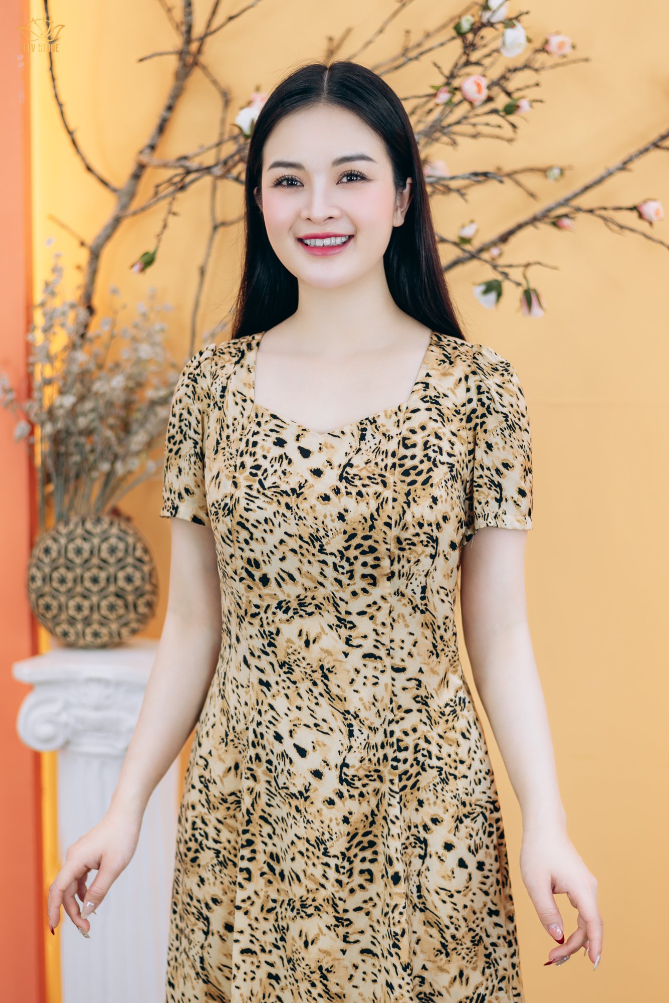 Đầm xòe 8 mảnh - Cổ vuông tim tay ngắn - AH - Da họa tiết - TTV1829