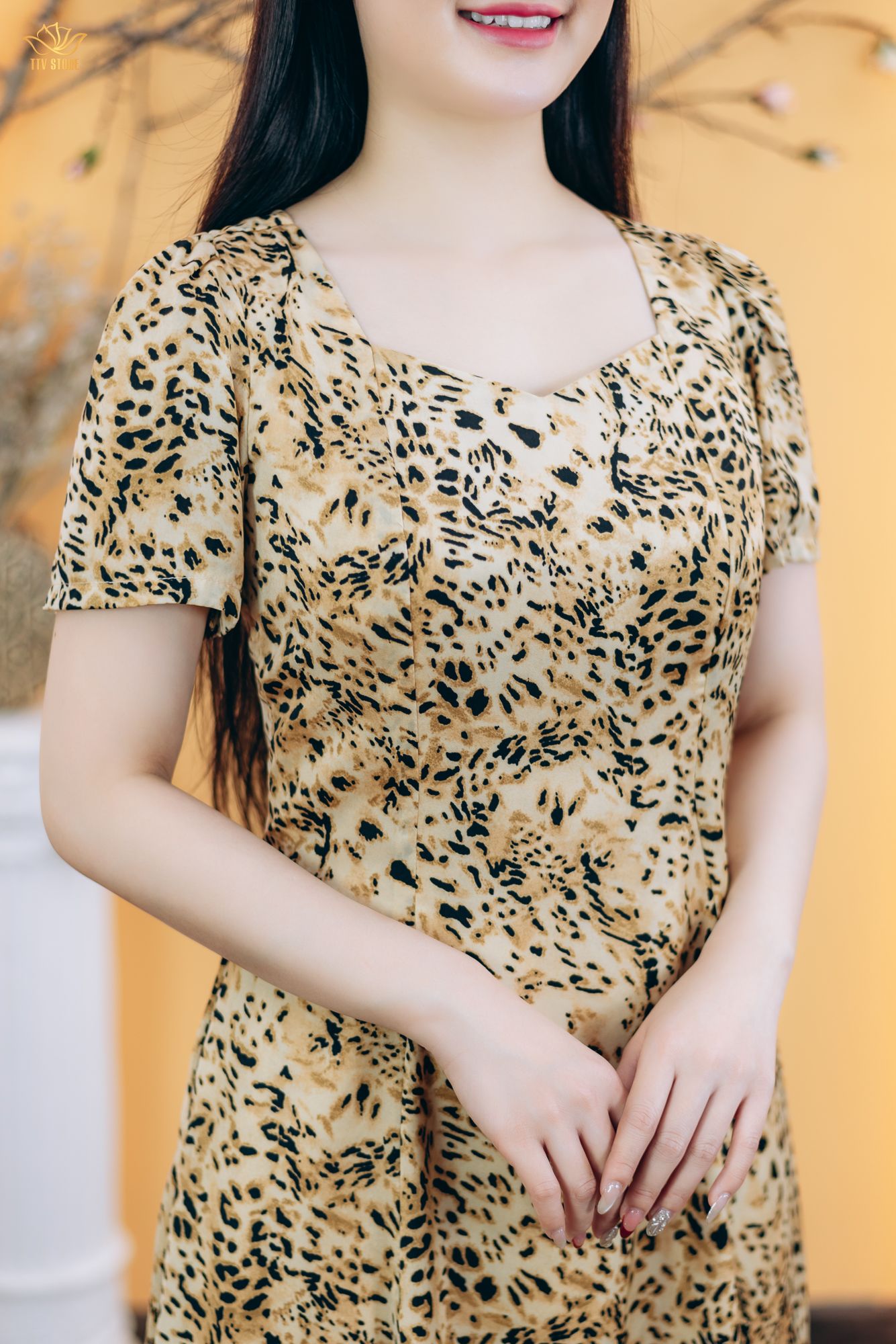 Đầm xòe 8 mảnh - Cổ vuông tim tay ngắn - AH - Da họa tiết - TTV1829