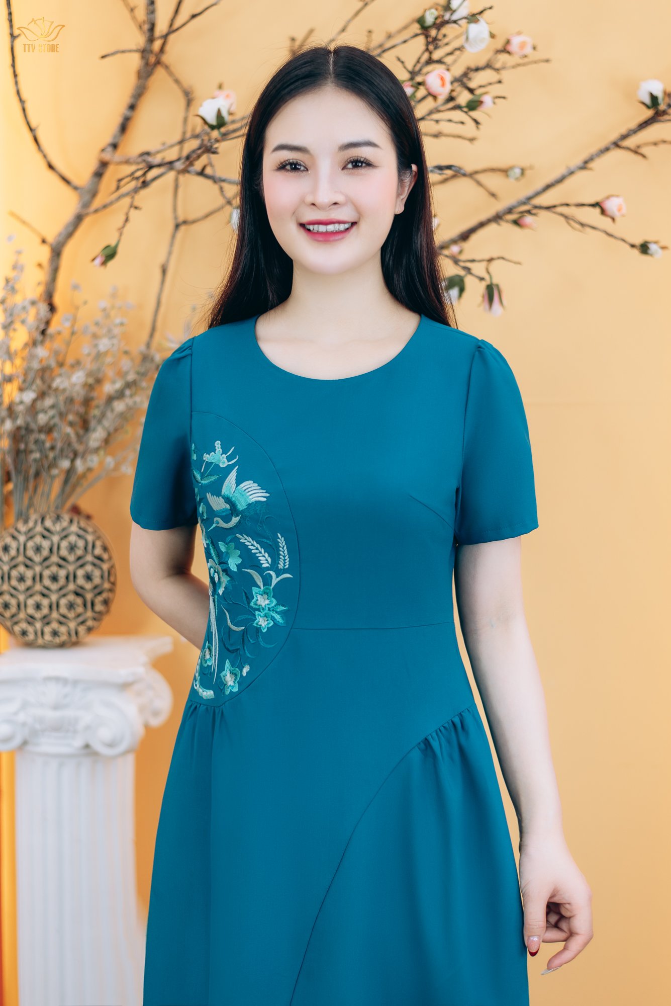Đầm xòe - Cổ tròn tay ngắn thêu hoa - CD - Xanh - TTV1838