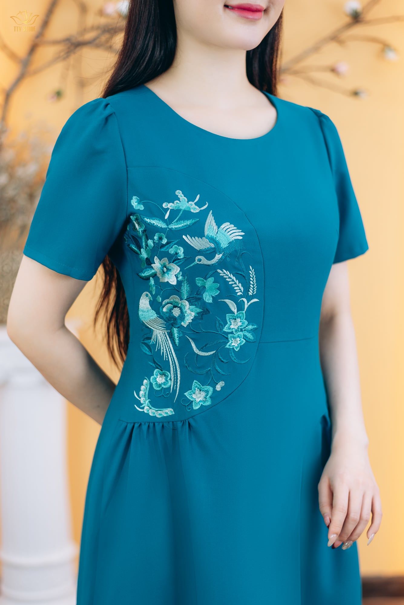 Đầm xòe - Cổ tròn tay ngắn thêu hoa - CD - Xanh - TTV1838