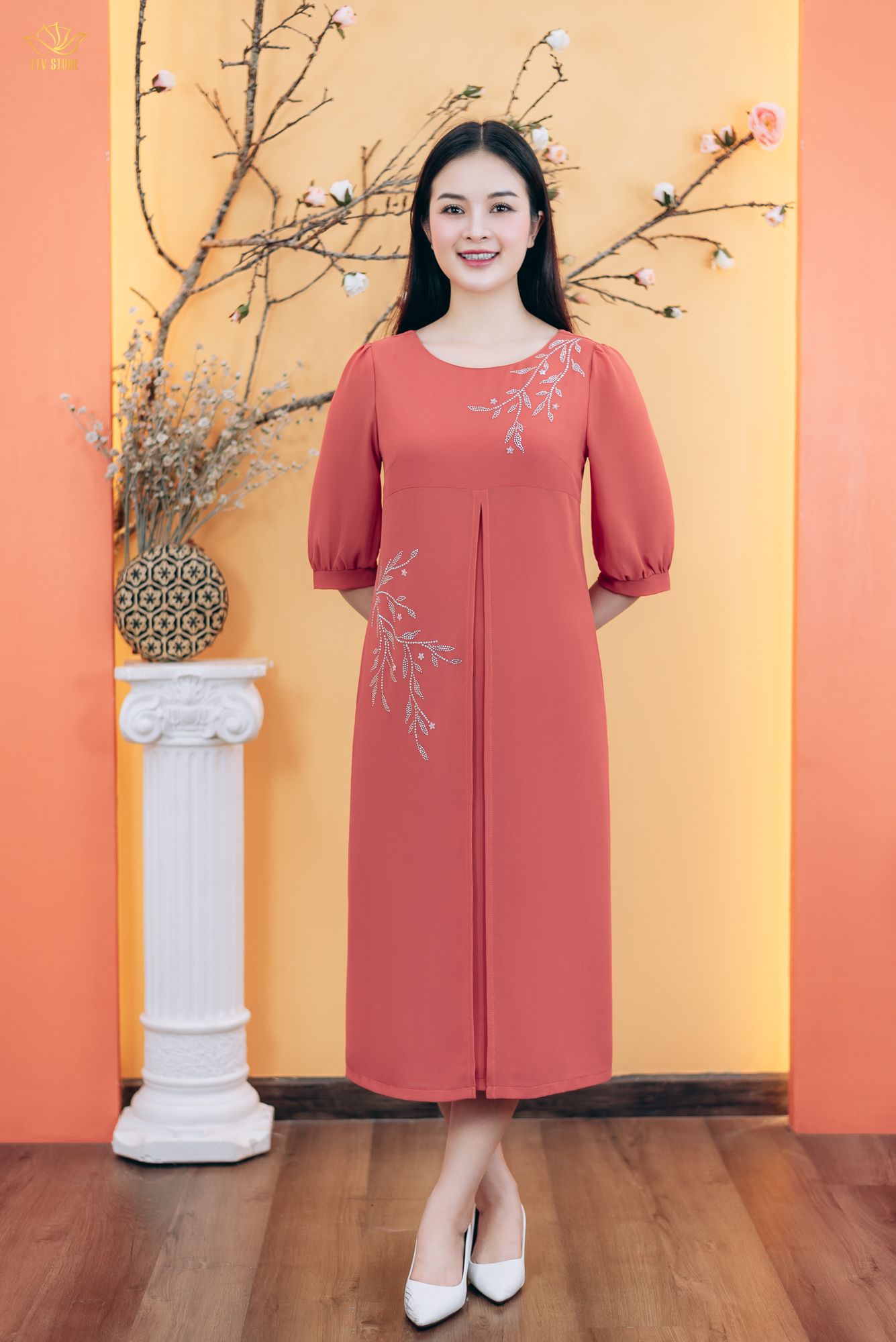 Đầm suông - Cổ tròn đính đá tay lỡ - AH - Cam sữa - TTV1850