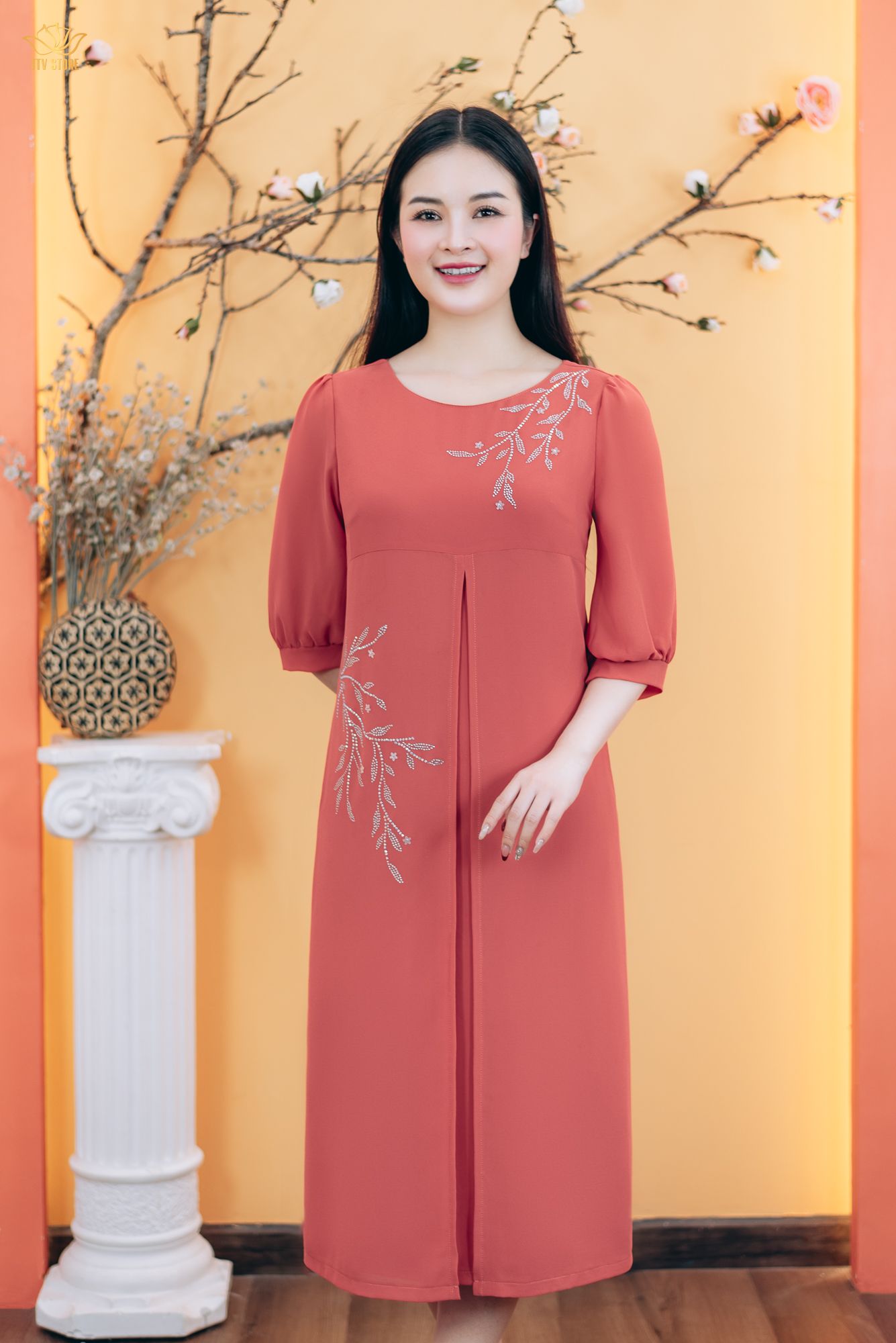 Đầm suông - Cổ tròn đính đá tay lỡ - AH - Cam sữa - TTV1850