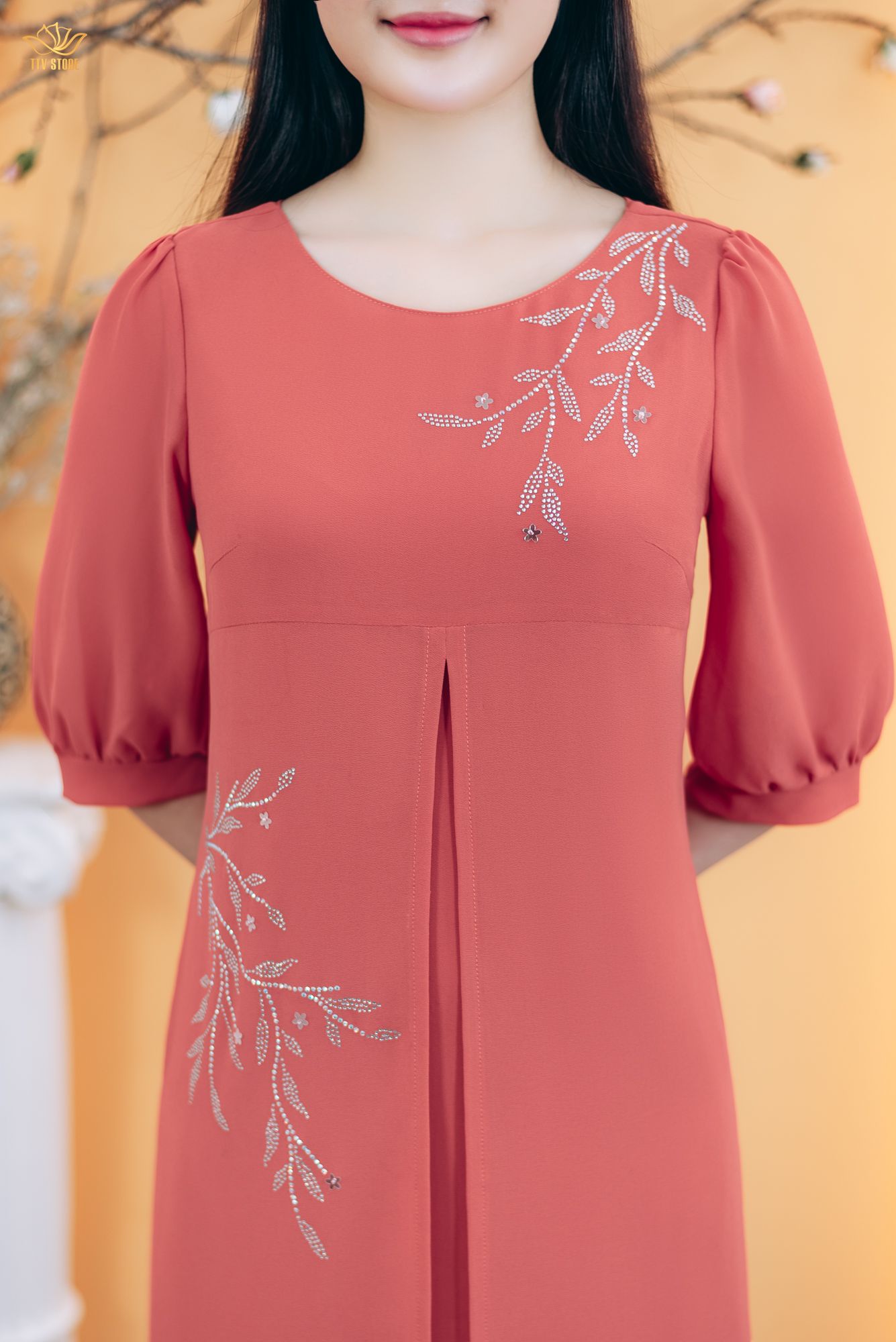 Đầm suông - Cổ tròn đính đá tay lỡ - AH - Cam sữa - TTV1850