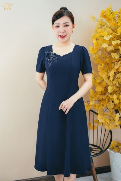 Đầm xòe 8 mảnh - Cổ sóng nước kết hoa tay ngắn - CD - Xanh đen - TTV1493