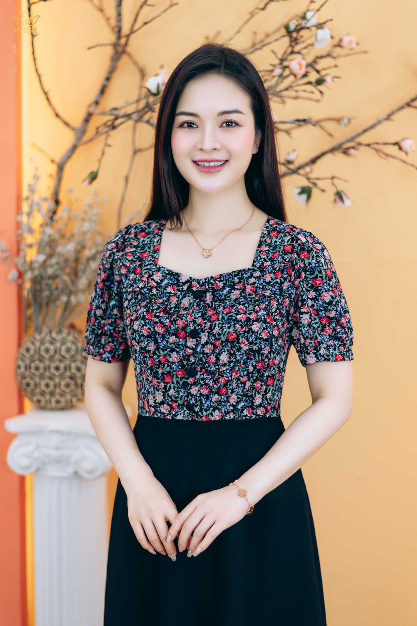 Đầm xòe - Cổ vuông tim kết nút tay ngắn - CV - Đen hoa - TTV1840