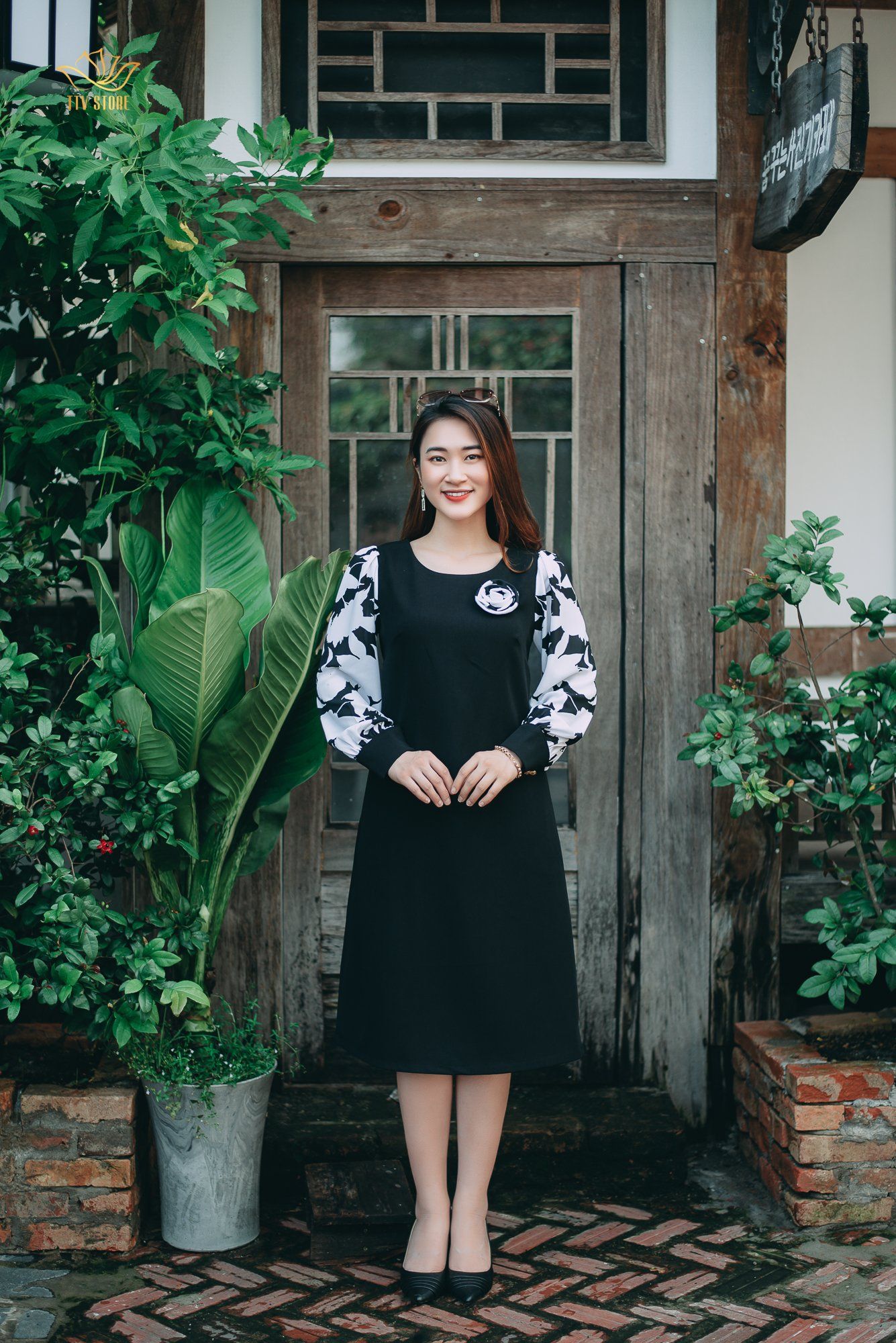 Đầm suông - Cổ tròn tay dài - CT - Đen - TTV1215#