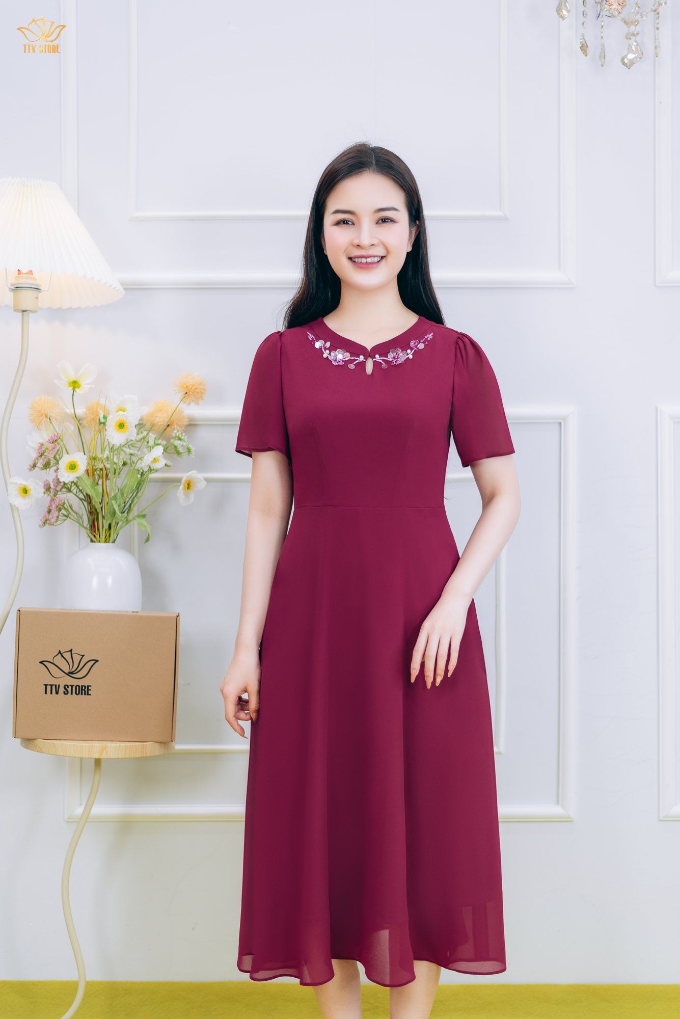 Đầm xòe - Cổ tròn tim giọt nước kết cườm ngọc tay ngắn - CD - Đỏ - TTV1846