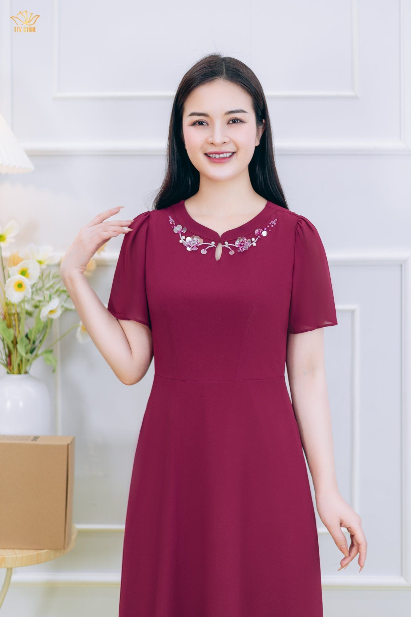 Đầm xòe - Cổ tròn tim giọt nước kết cườm ngọc tay ngắn - CD - Đỏ - TTV1846