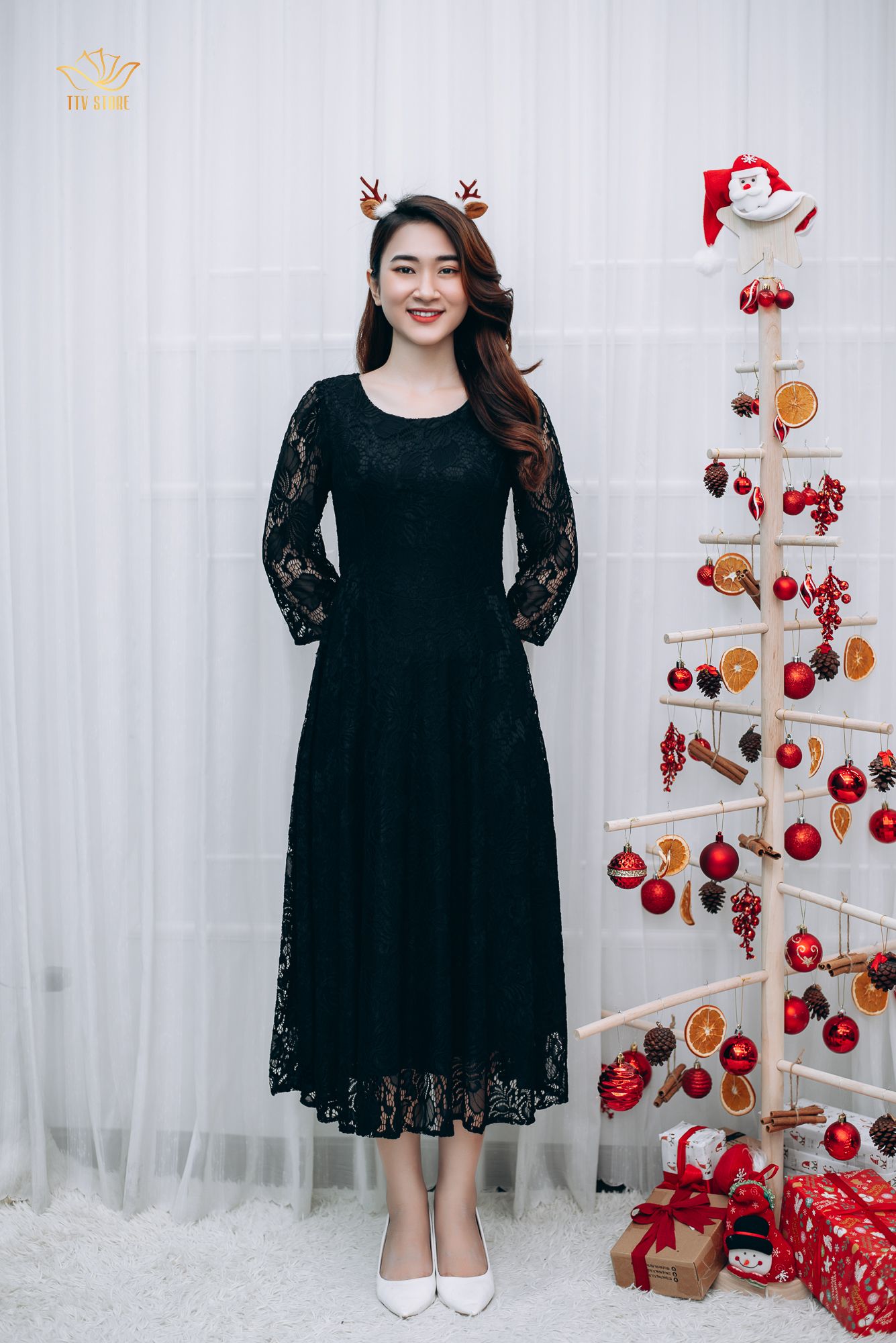 Đầm xoè - Cổ tròn tay lỡ - CT - Đen - TTV1178