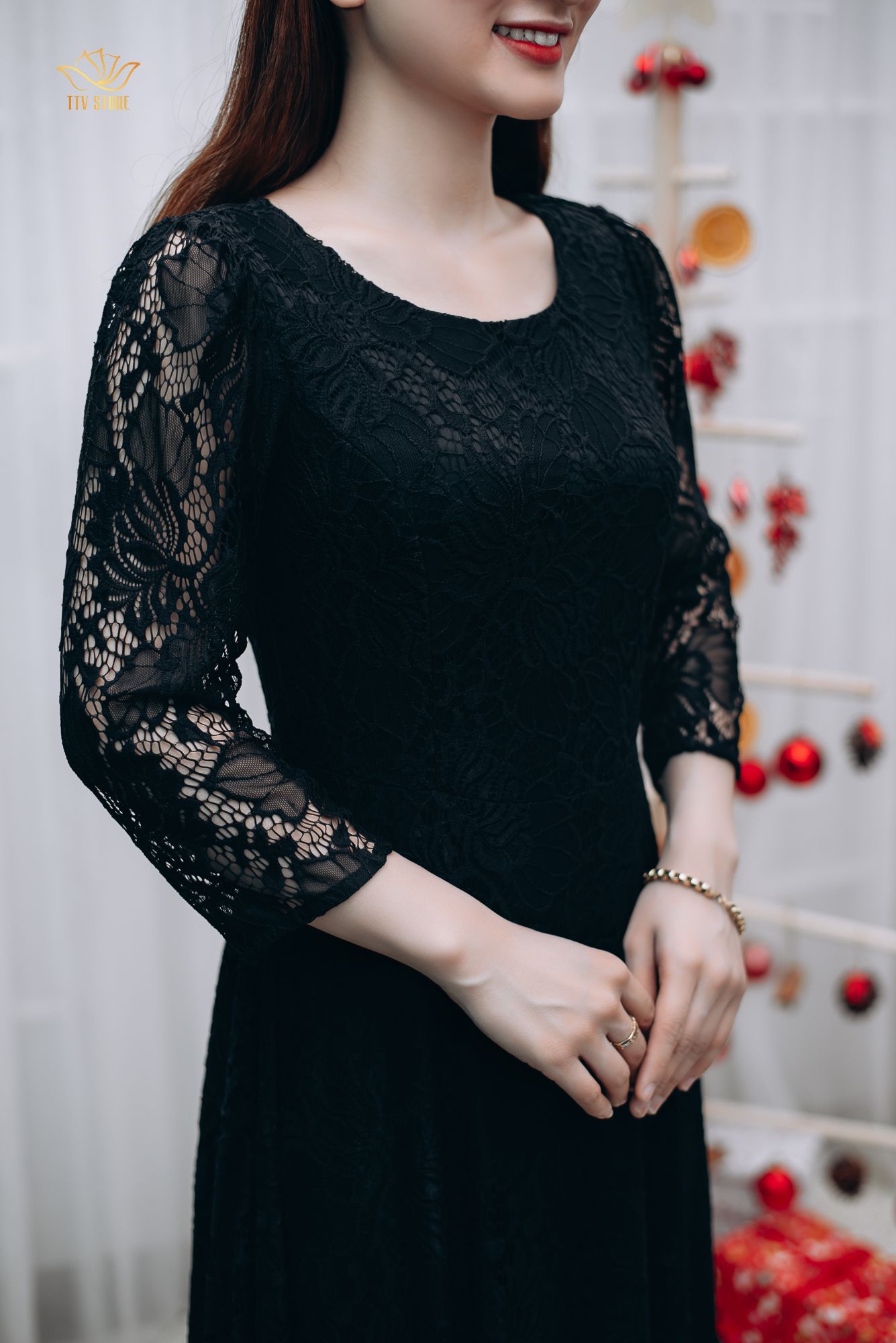 Đầm xoè - Cổ tròn tay lỡ - CT - Đen - TTV1178