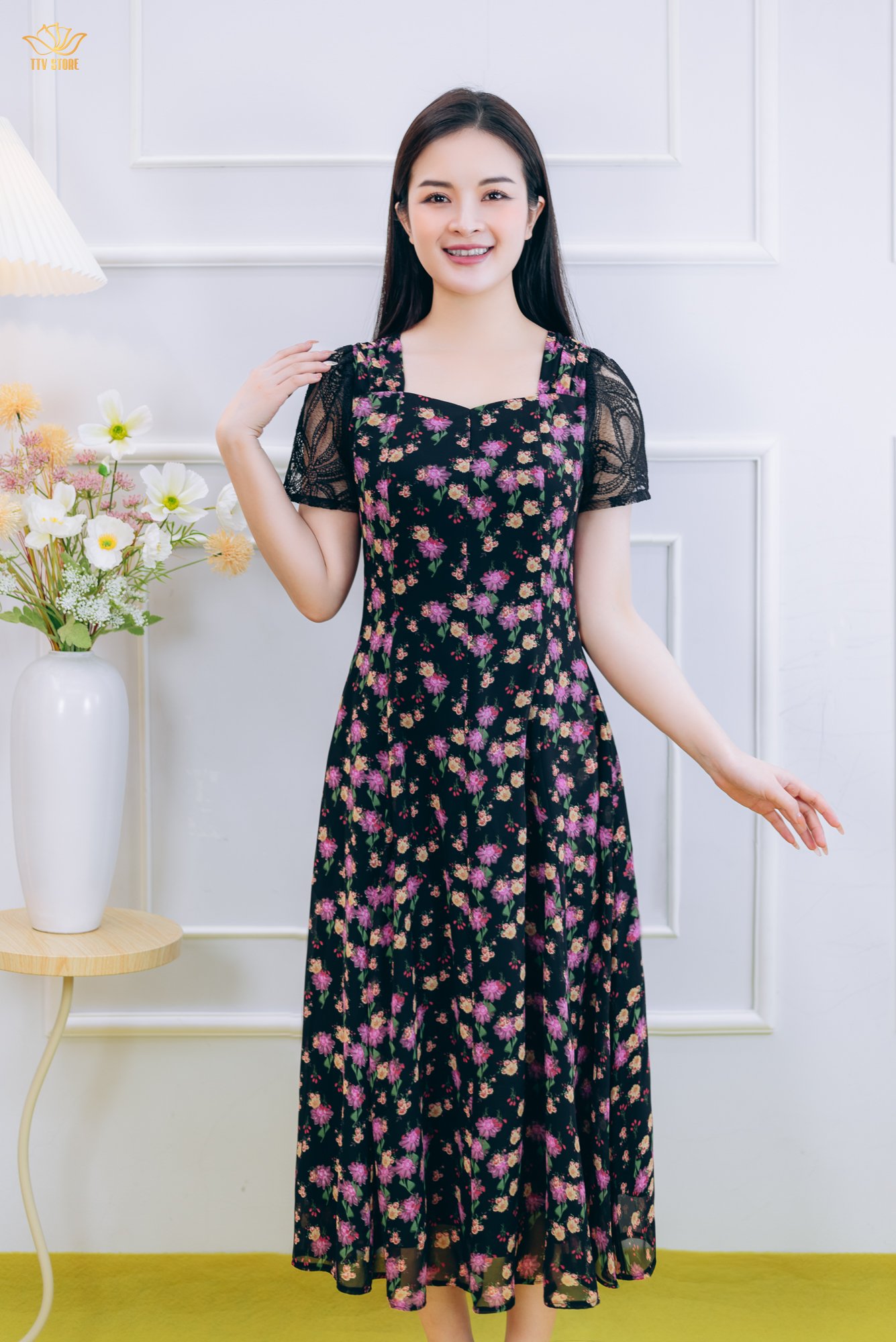 Đầm xòe 8 mảnh - Cổ vuông tim tay ngắn phối ren - AH - Đen hoa - TTV1854
