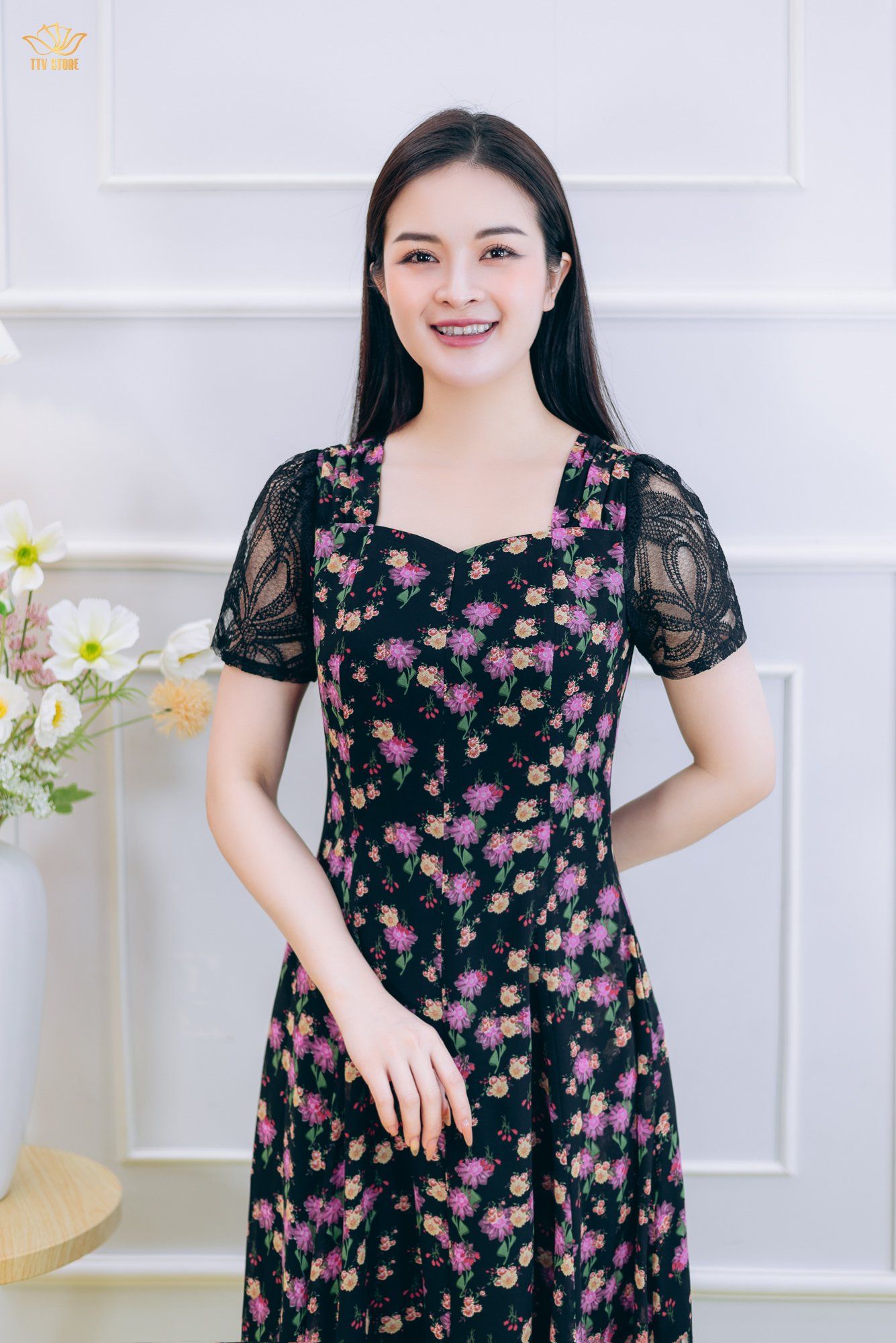 Đầm xòe 8 mảnh - Cổ vuông tim tay ngắn phối ren - AH - Đen hoa - TTV1854