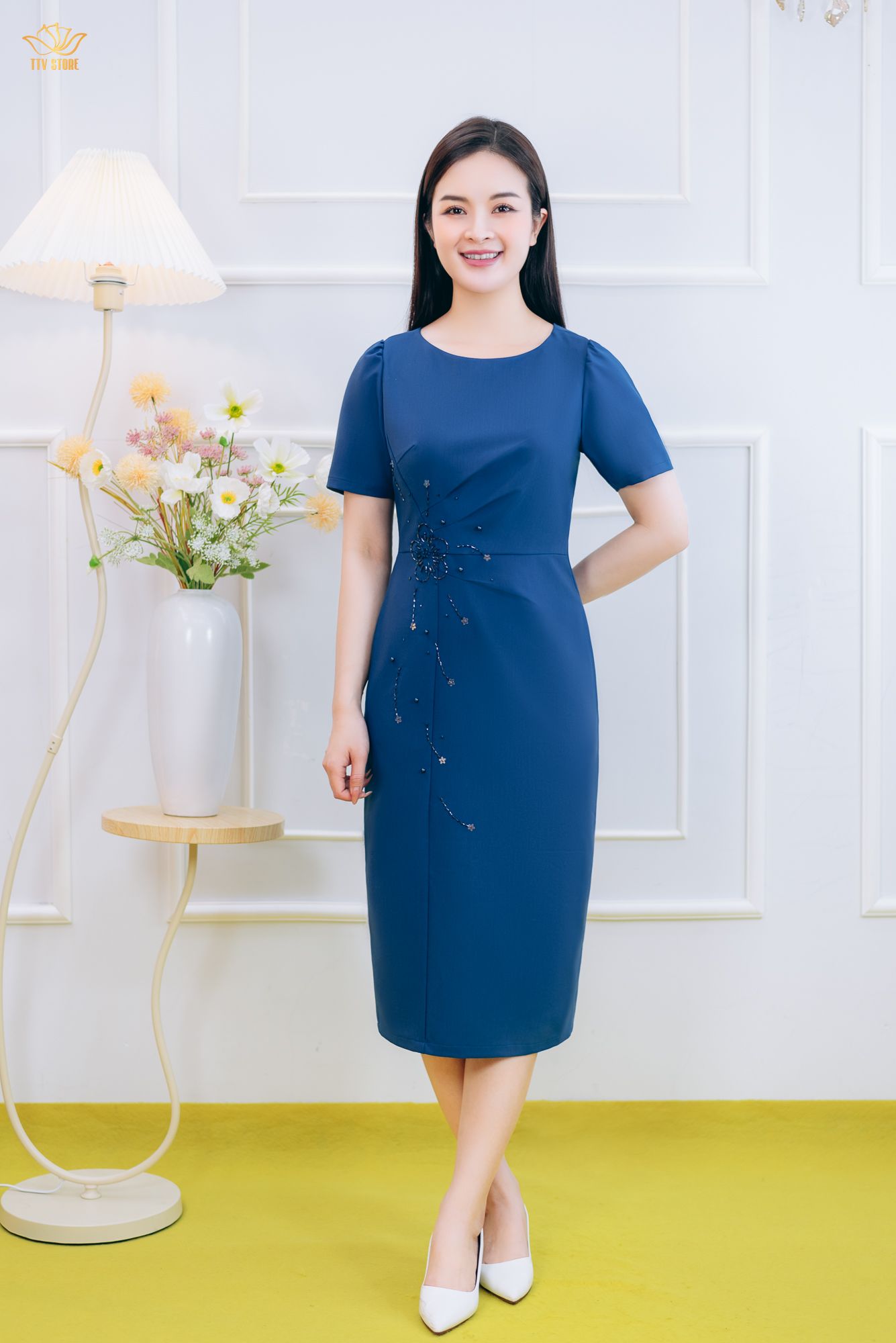 Đầm body - Cổ tròn tay ngắn kết cườm ngọc - CD - Xanh coban - TTV1853