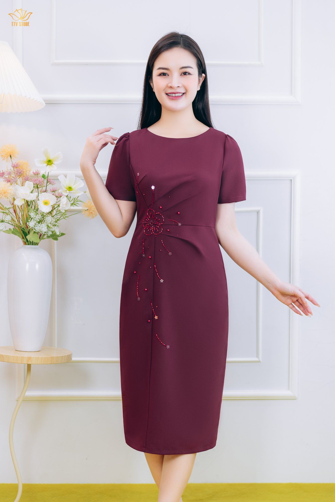 Đầm body - Cổ tròn tay ngắn kết cườm ngọc - CD - Đỏ rượu - TTV1853