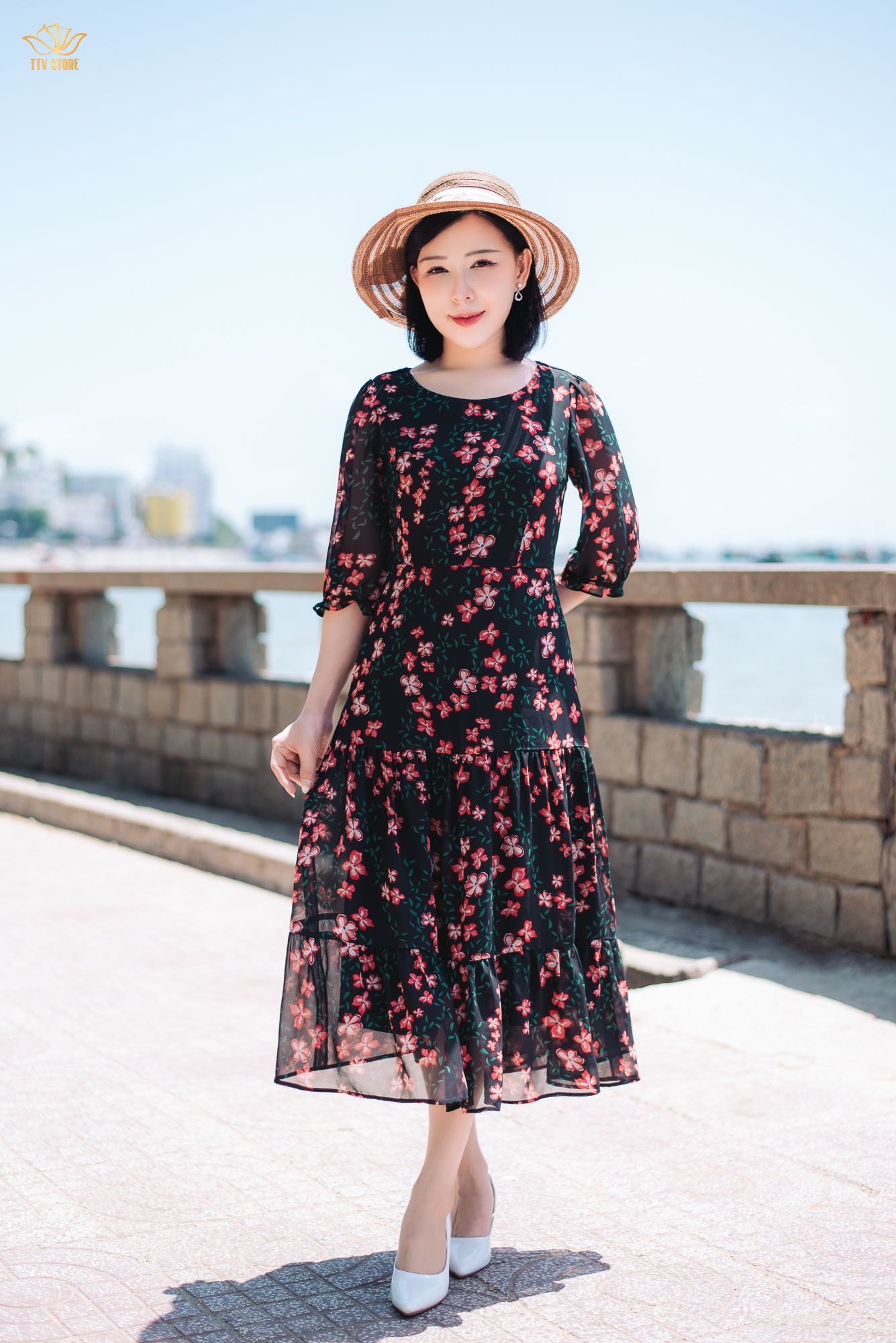 Đầm maxi - Cổ tròn tay lỡ - CD - Đen hoa đỏ - TTV1865