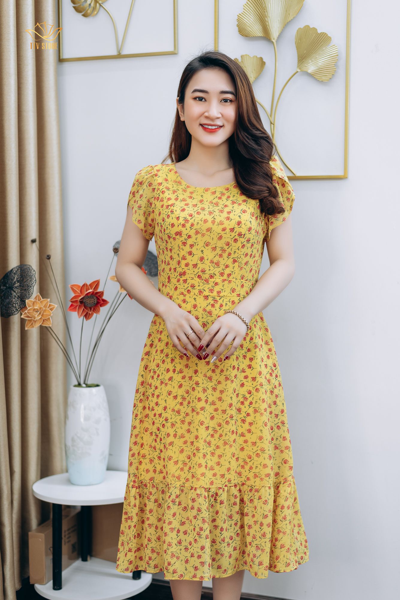 Đầm form A - Cổ tròn tay búp - CT - Vàng hoa đỏ - TTV1218