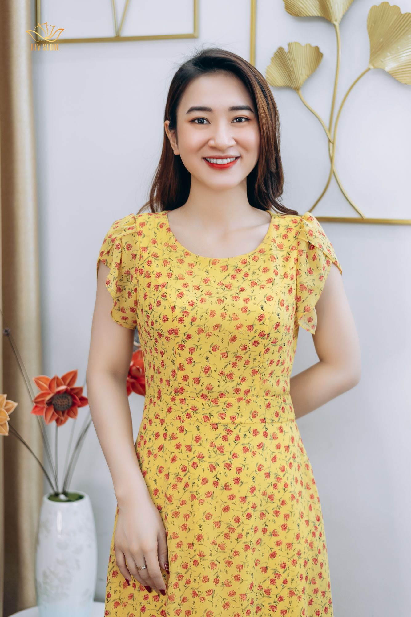 Đầm form A - Cổ tròn tay búp - CT - Vàng hoa đỏ - TTV1218