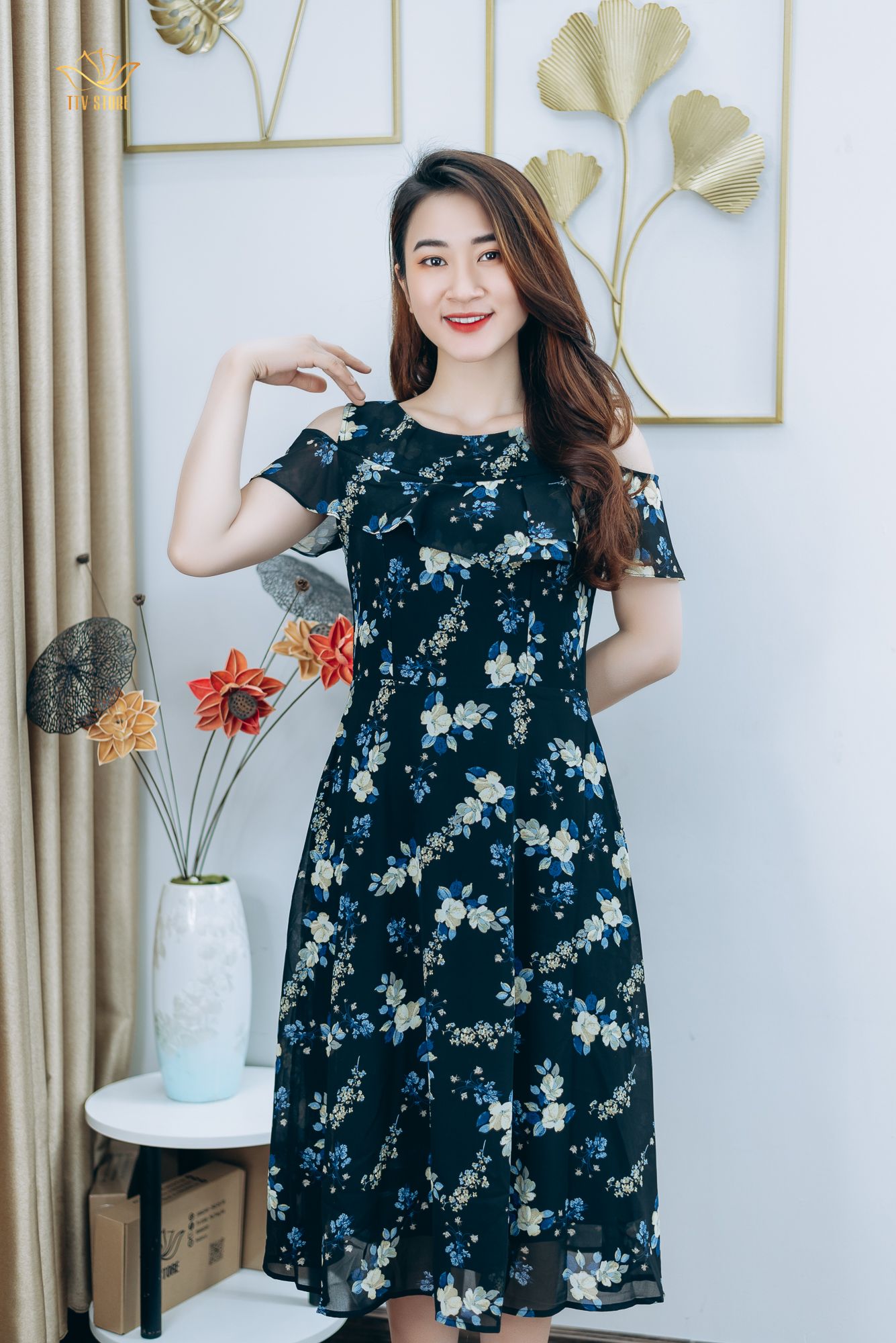 Đầm xòe - Cổ tròn tay rớt vai - AH - Đen hoa kem - TTV1234