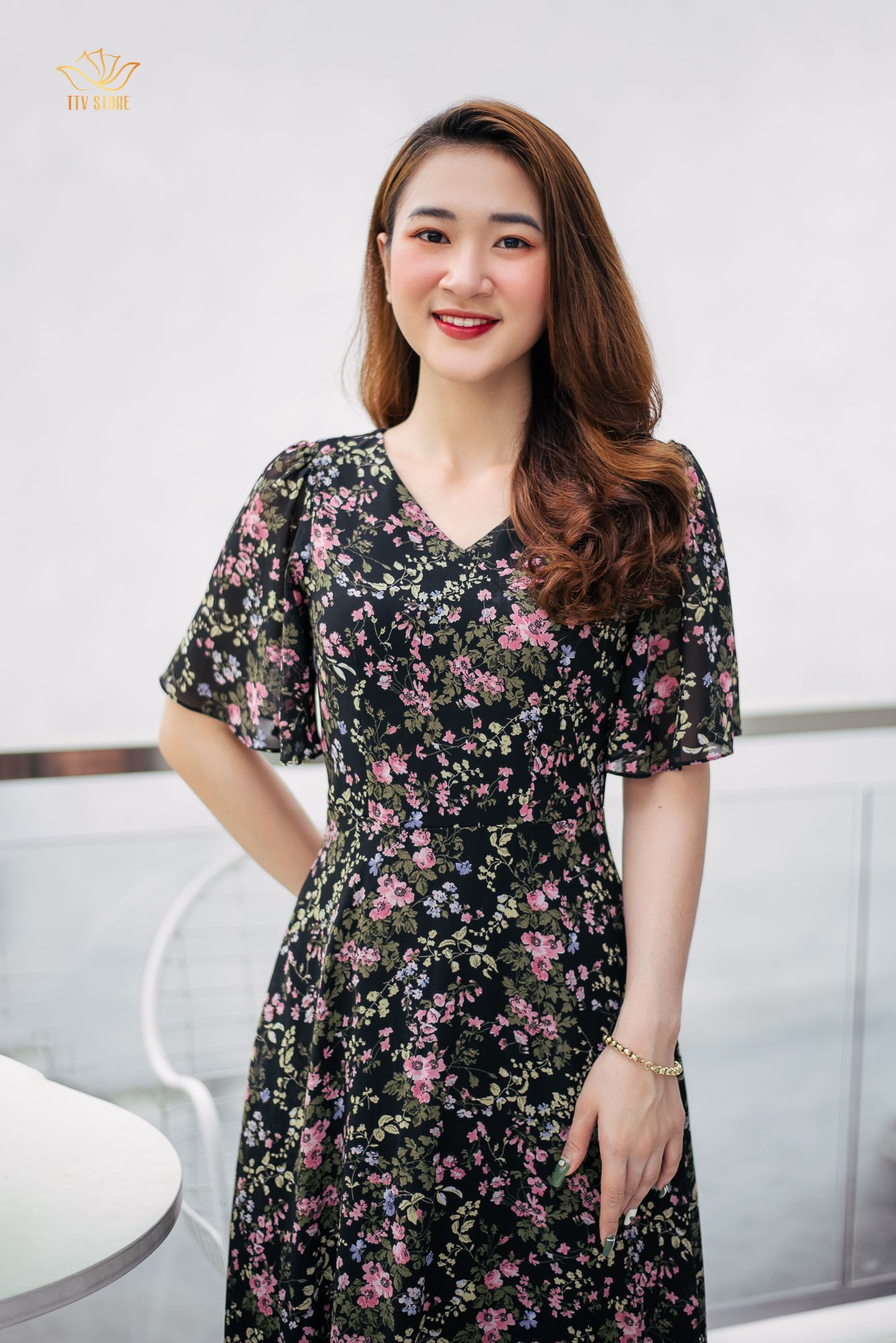 Đầm maxi - Cổ tim tay loe - CT - Đen hoa nhí - TTV958