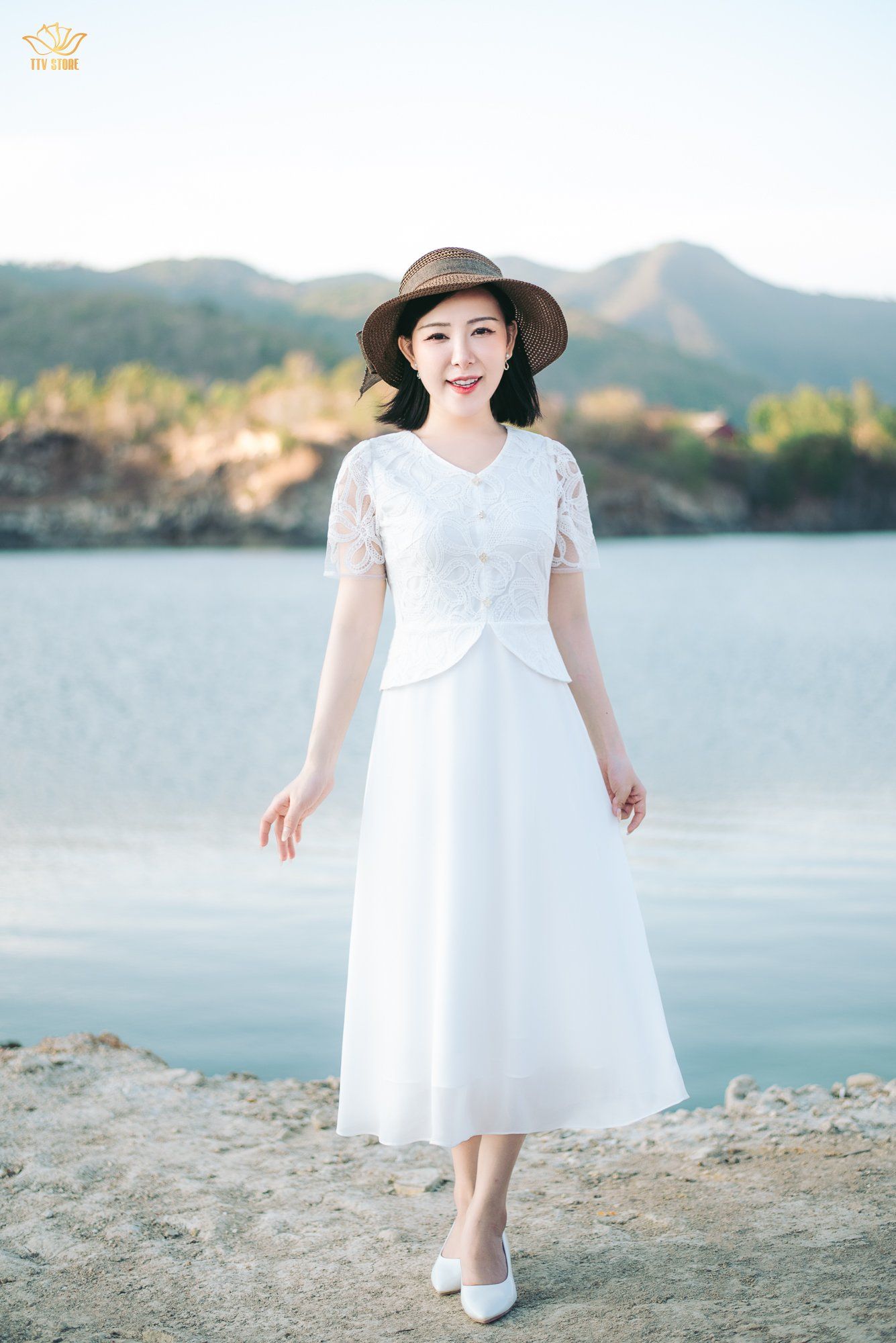 Đầm xòe - Cổ tim kết nút tay ngắn - AH - Trắng - TTV1878