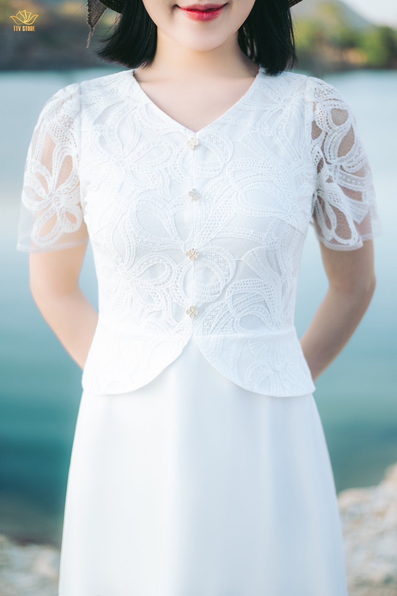 Đầm xòe - Cổ tim kết nút tay ngắn - AH - Trắng - TTV1878