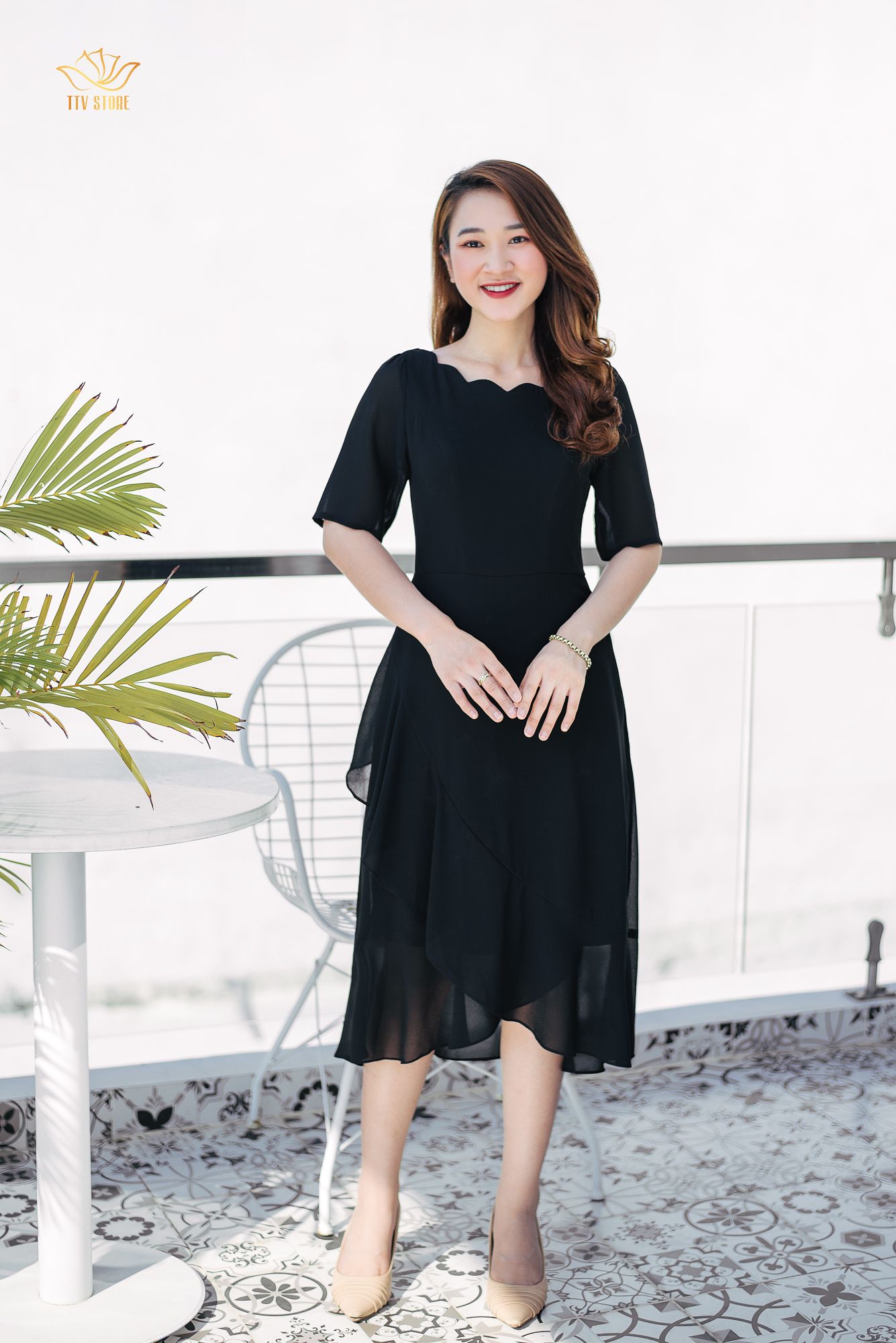 Đầm xòe - Cổ sóng nước chân váy bèo - CV - Đen - TTV961
