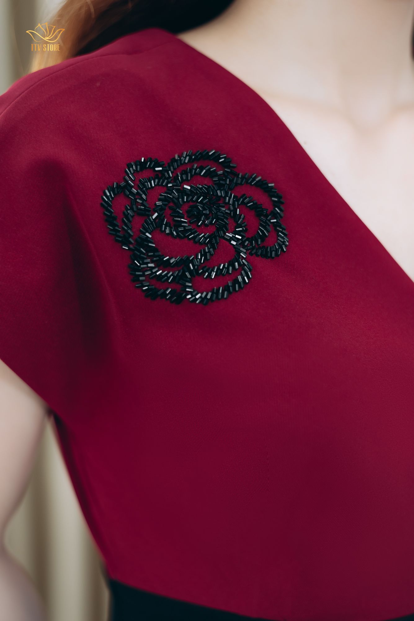 Đầm form A - Cổ đắp chéo đính đá - CT - Đỏ đô - TTV1260