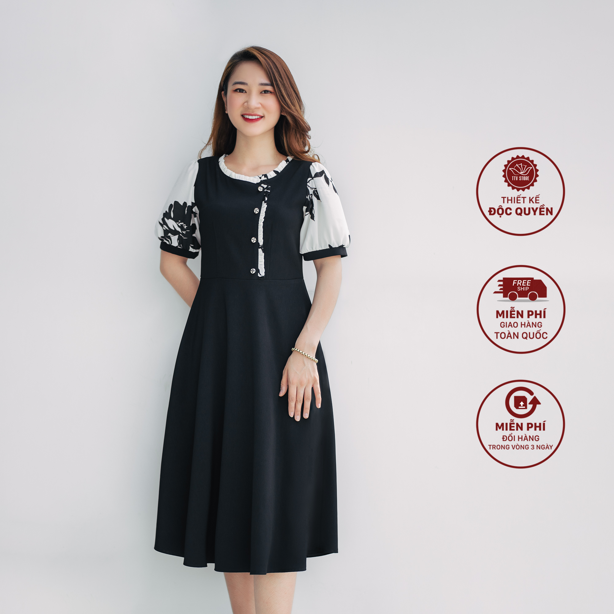 Đầm xoè - Cổ tròn phối nút - CD - Đen - TTV975