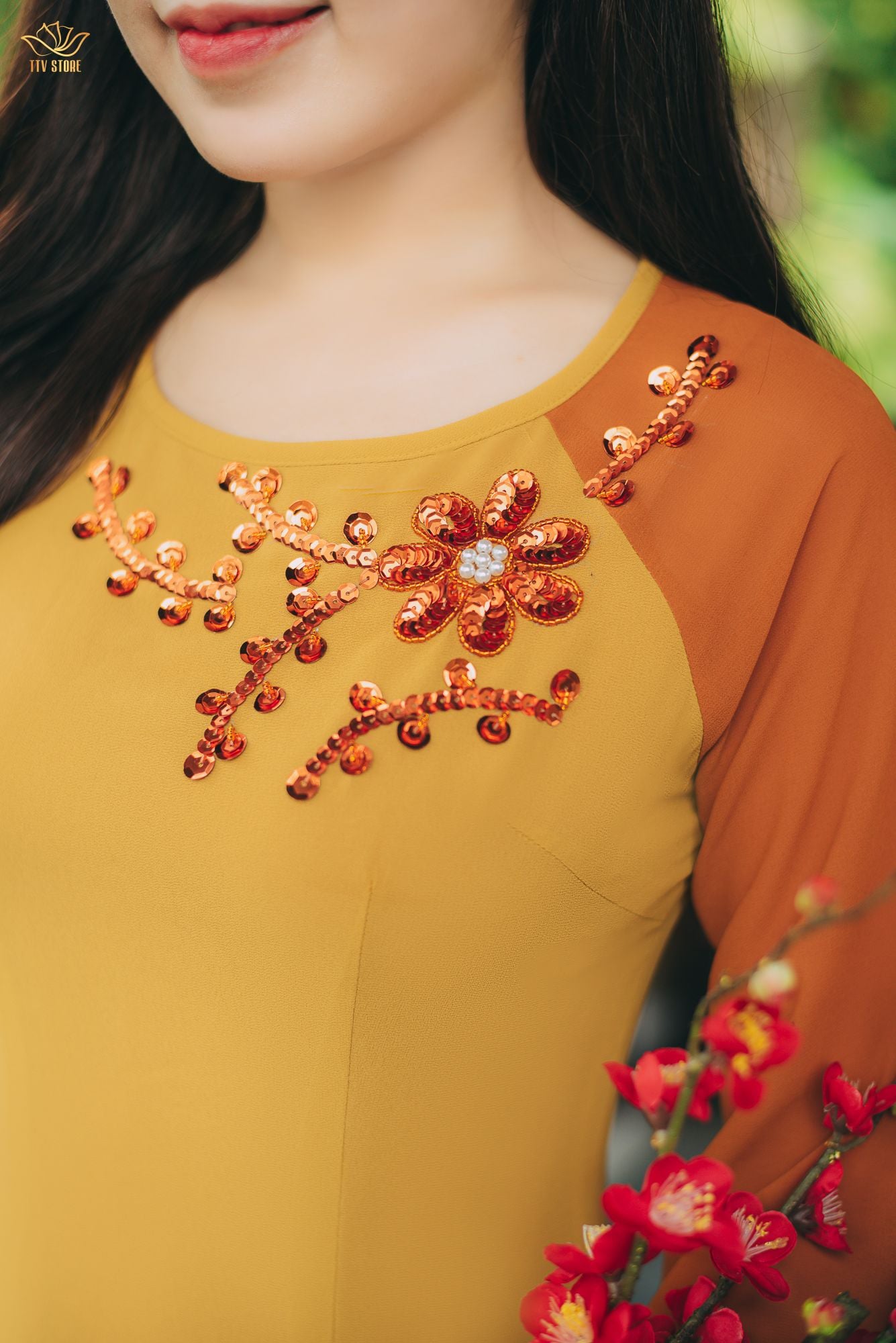 Áo dài cách tân - Cổ tròn kết cườm tay lỡ - CD - Vàng cam - TTV1527