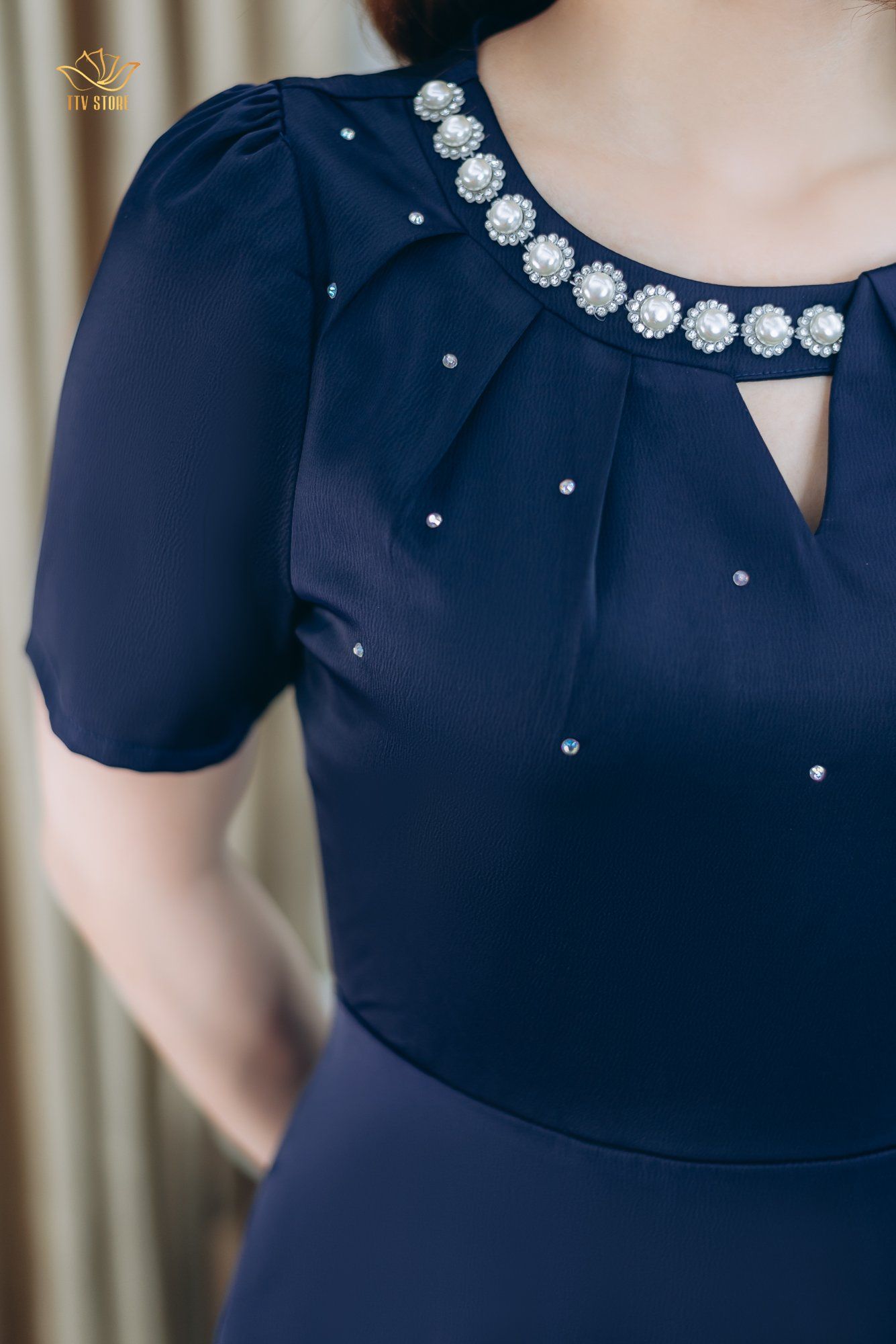 Đầm xòe - Cổ tròn khoét V kết ngọc - CV - Xanh đen - TTV1270