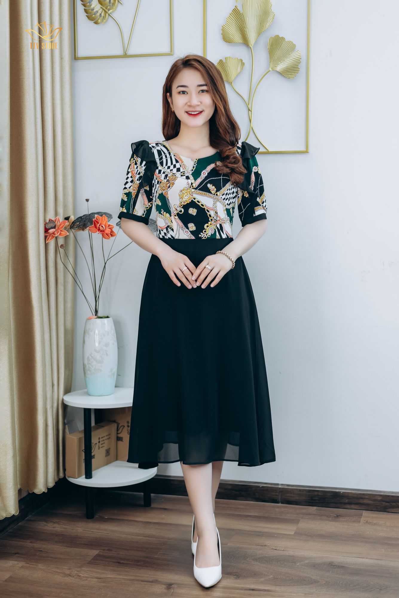 Đầm xòe - Cổ tròn tay bèo - CV - Đen họa tiết - TTV1271