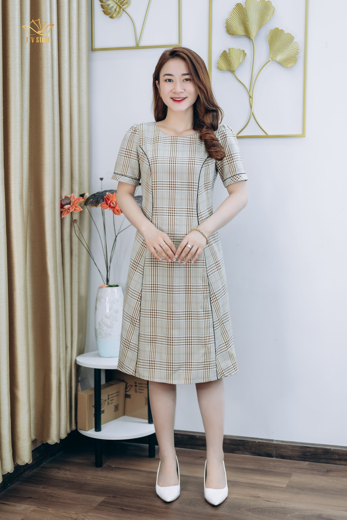 Đầm suông - Cổ tròn tay ngắn - CT - Caro nâu - TTV1272