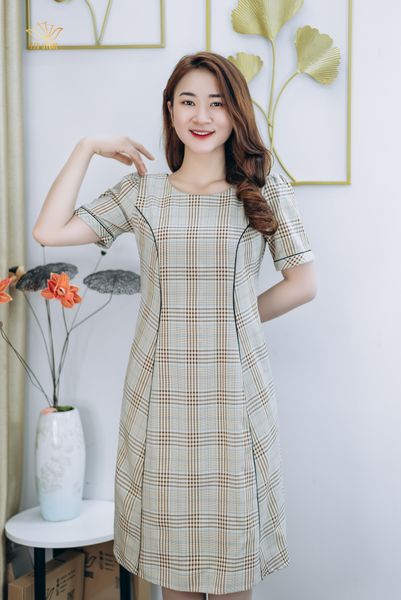 Đầm suông - Cổ tròn tay ngắn - CT - Caro nâu - TTV1272