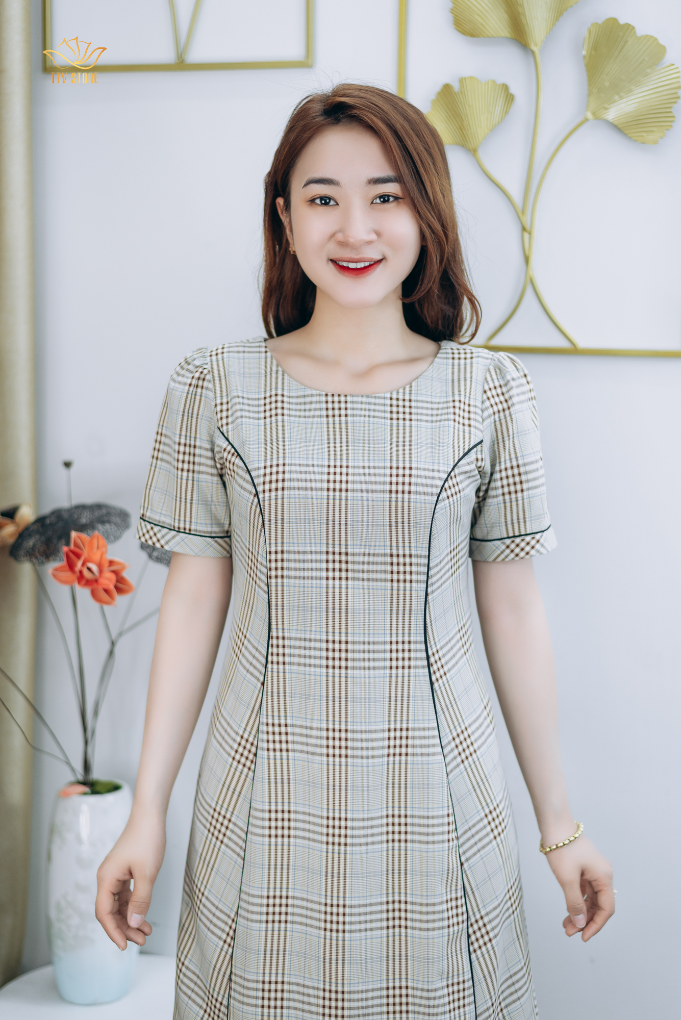 Đầm suông - Cổ tròn tay ngắn - CT - Caro nâu - TTV1272