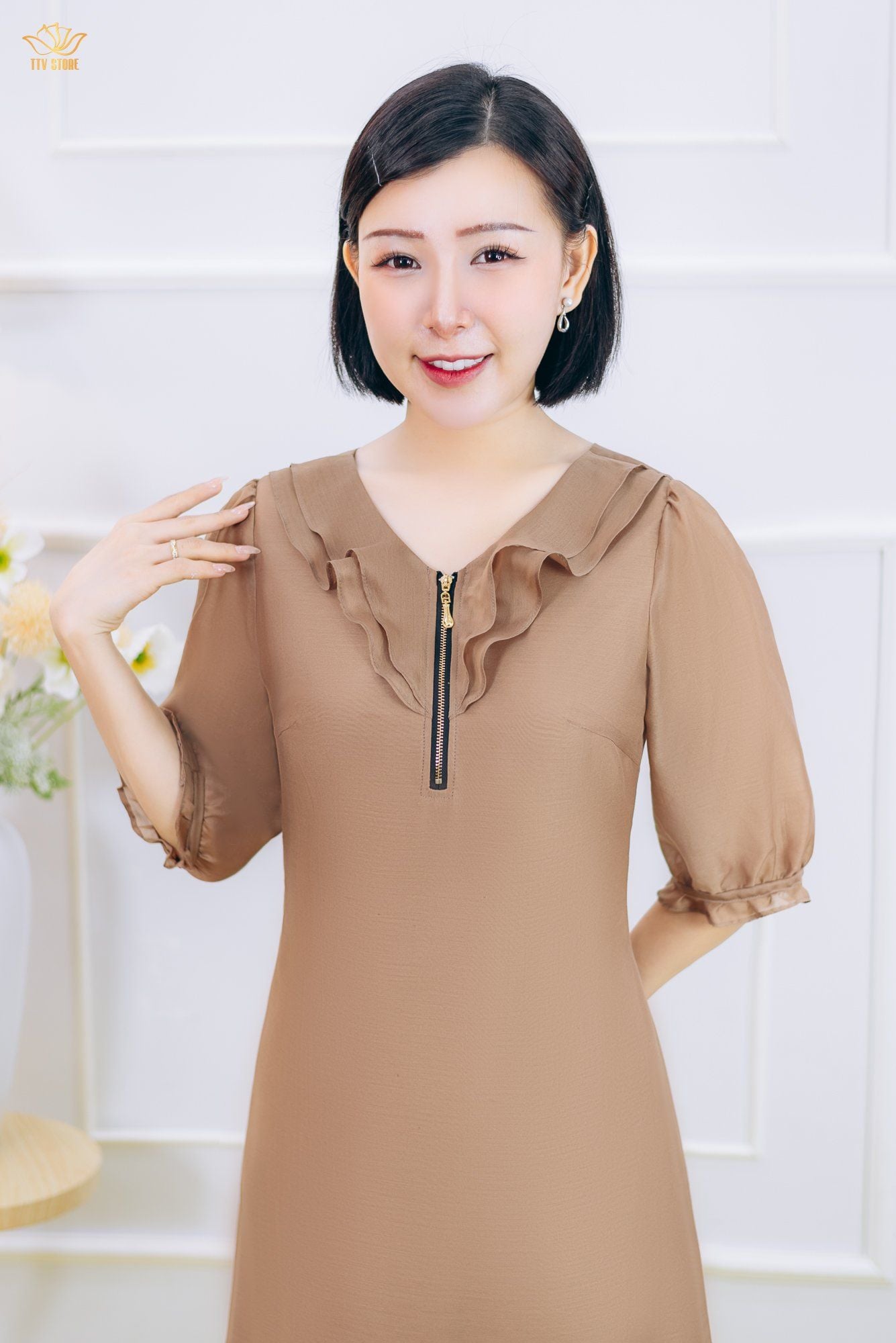 Đầm suông - Cổ tim bèo dây kéo tay lỡ - CV - Nâu tây - TTV1876