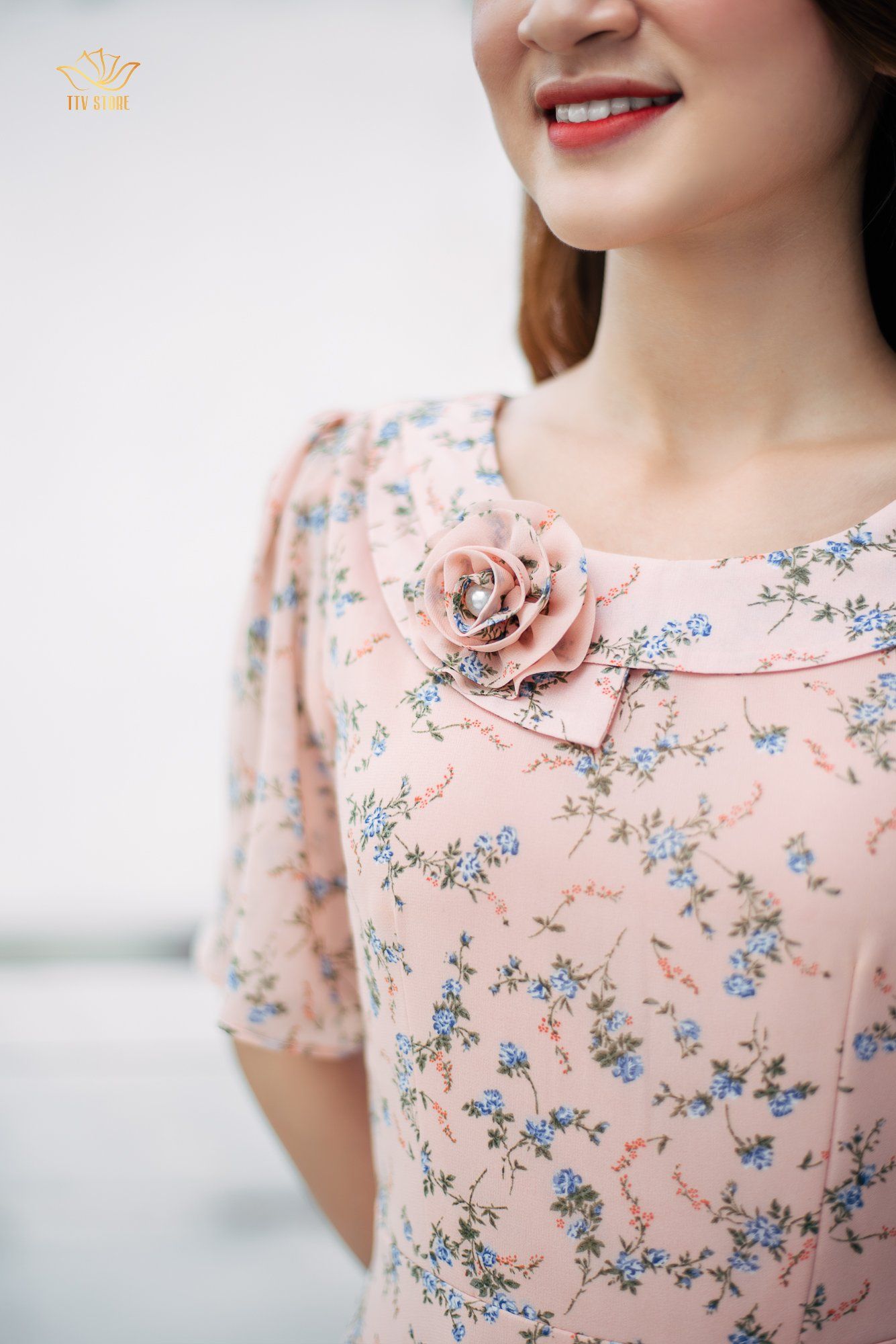 Đầm xoè - Cổ tròn tay ngắn - Kem hoa nhí - TTV993#  *