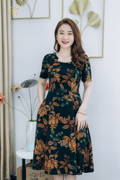 Đầm xòe - Cổ tròn tay ngắn - CV - Đen lá vàng - TTV1267