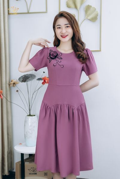 Đầm xòe - Cổ tròn kết hoa tay ngắn - CT - Hồng ruốc - TTV1282