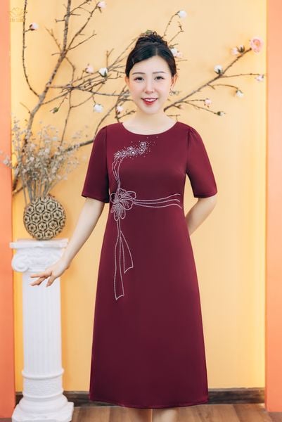 Đầm suông - Cổ tròn ép đá tay ngắn - CT - Đỏ đô - TTV1880