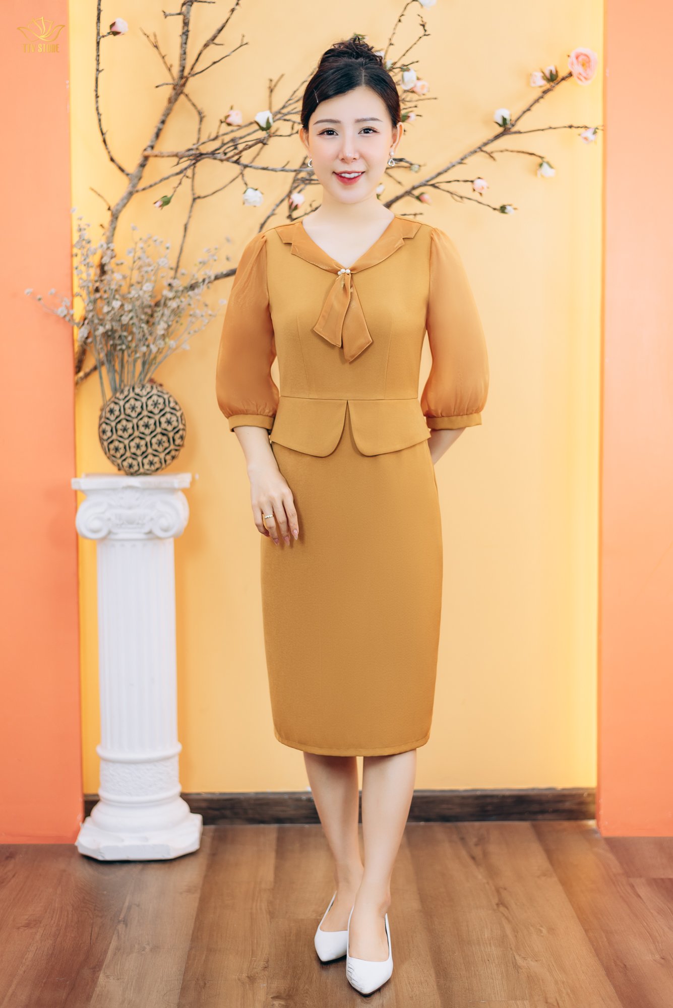 Đầm body - Cổ tim kết ngọc tay lỡ - CT - Vàng - TTV1873