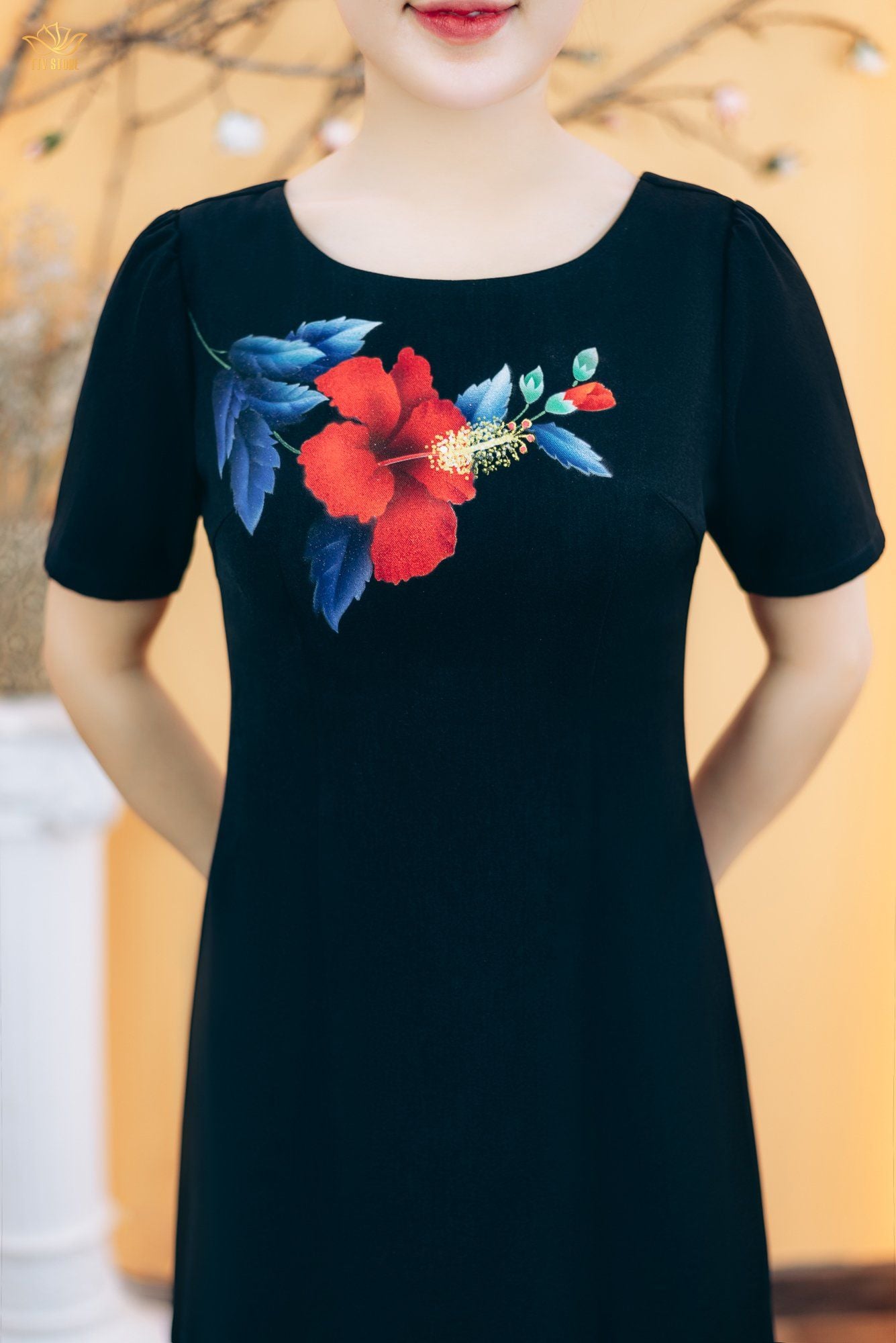 Đầm suông A - Cổ tròn vẽ hoa tay ngắn - CD - Đen - TTV1883