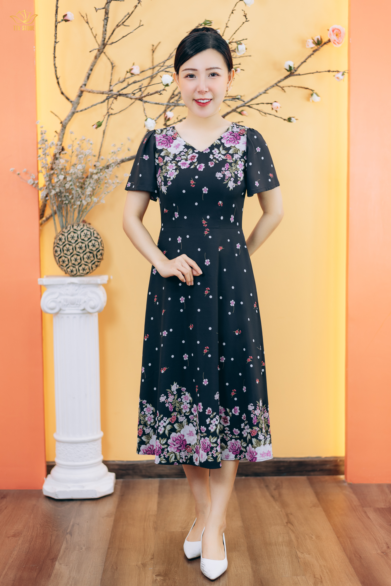 Đầm xòe - Cổ tim tay ngắn - CD - Đen hoa tím - TTV1888