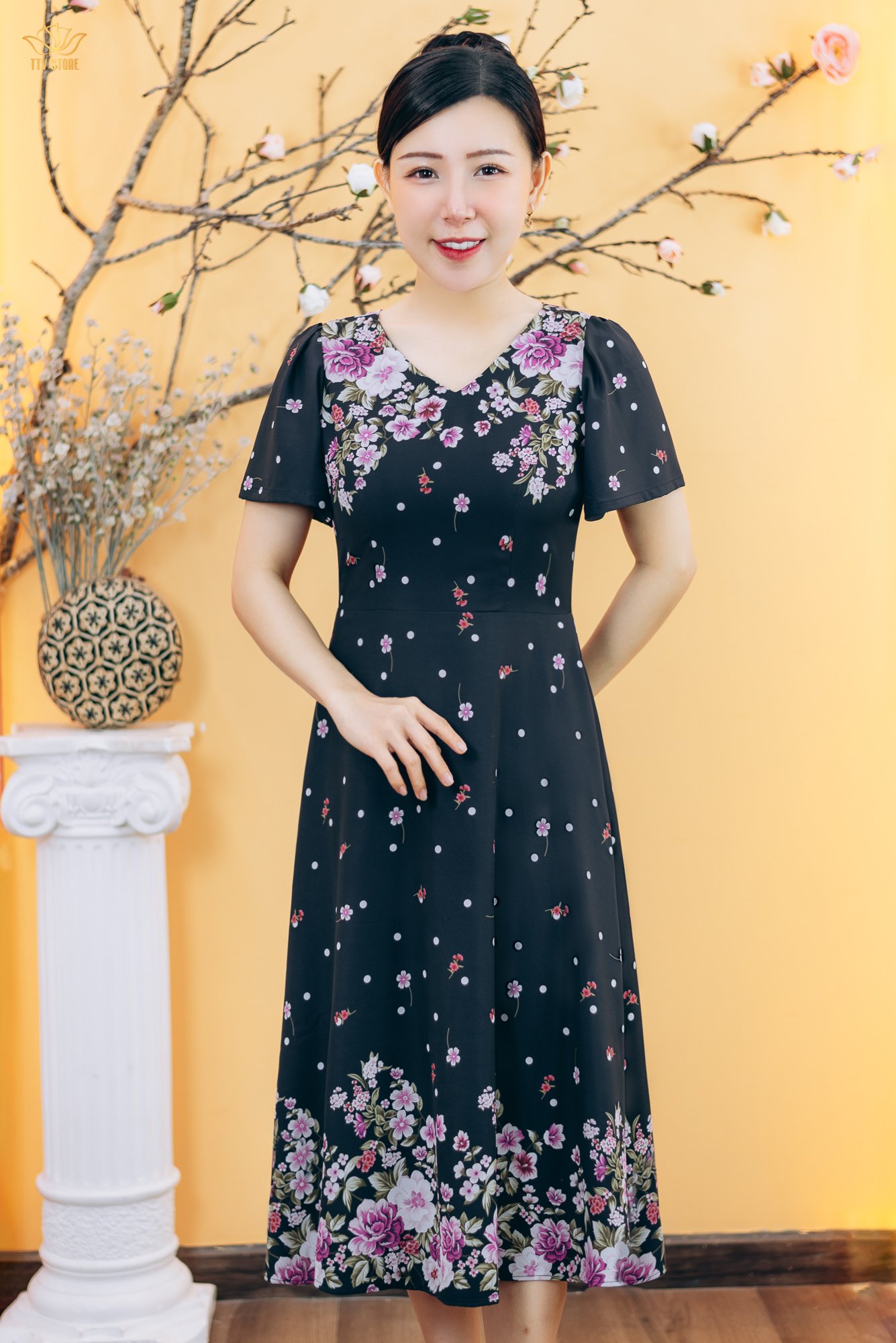 Đầm xòe - Cổ tim tay ngắn - CD - Đen hoa tím - TTV1888
