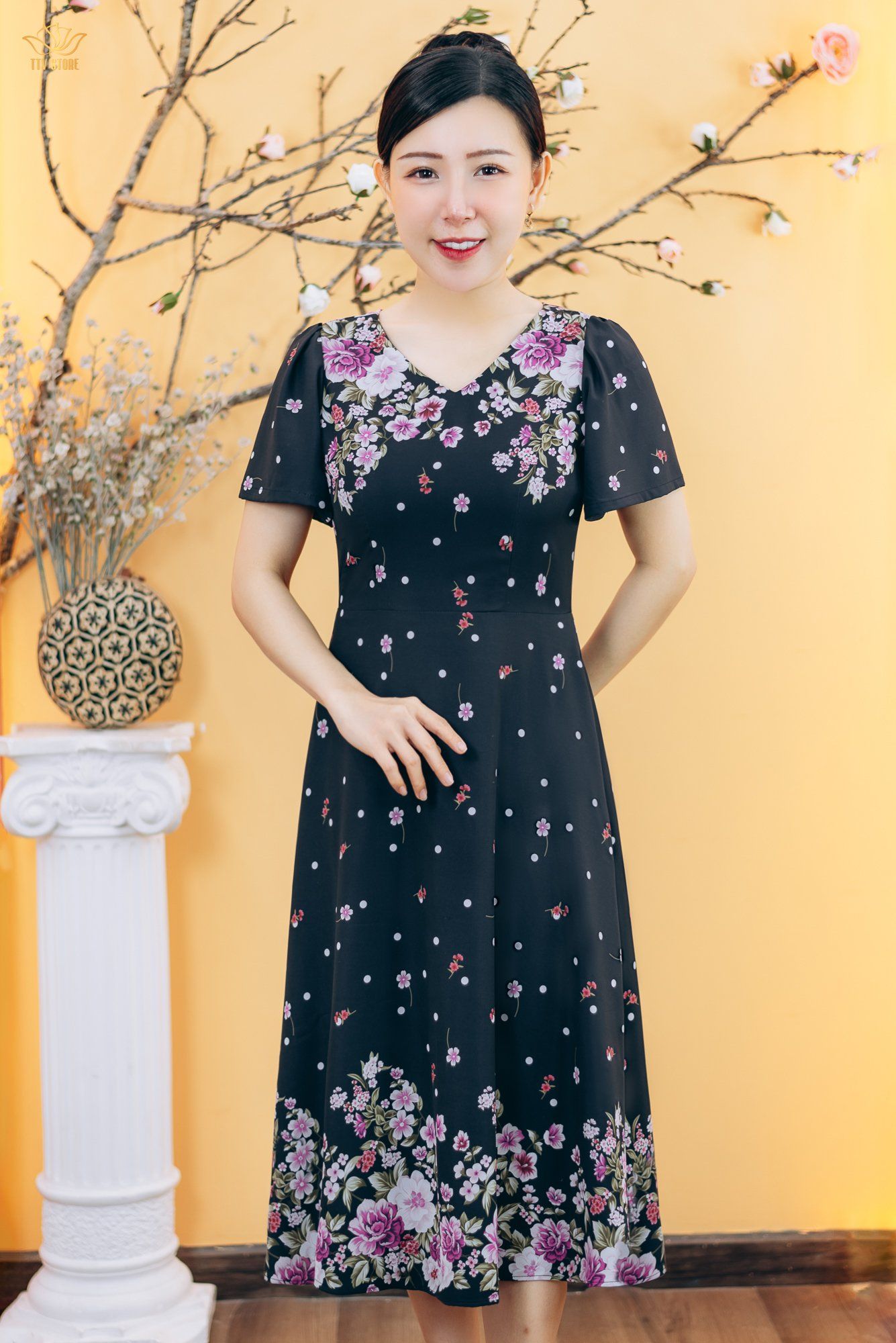 Đầm xòe - Cổ tim tay ngắn - CD - Đen hoa tím - TTV1888